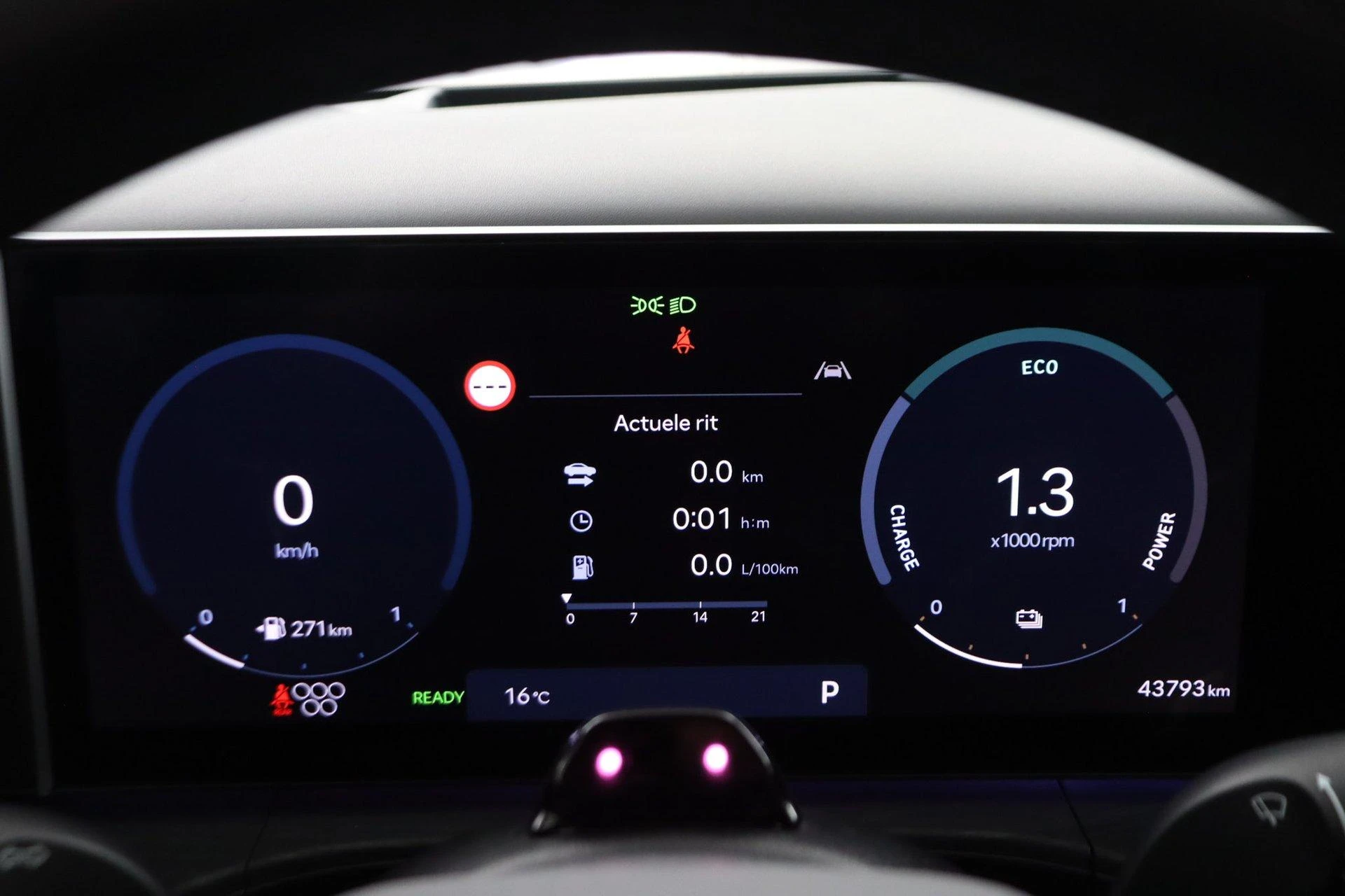 Hyundai-Santa Fe-image-5