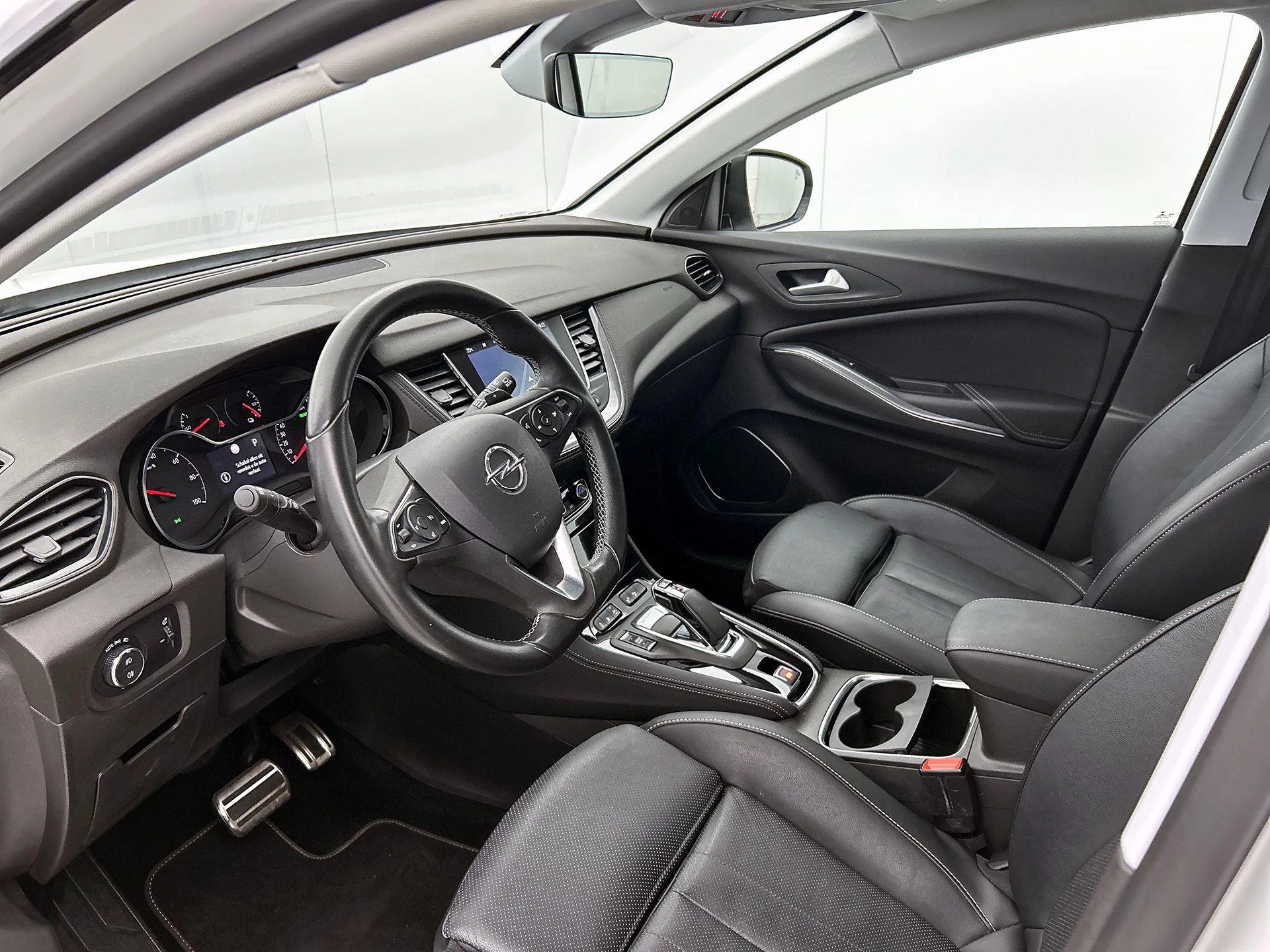 Opel Grandland X 1.6 Turbo Hybrid Elegance