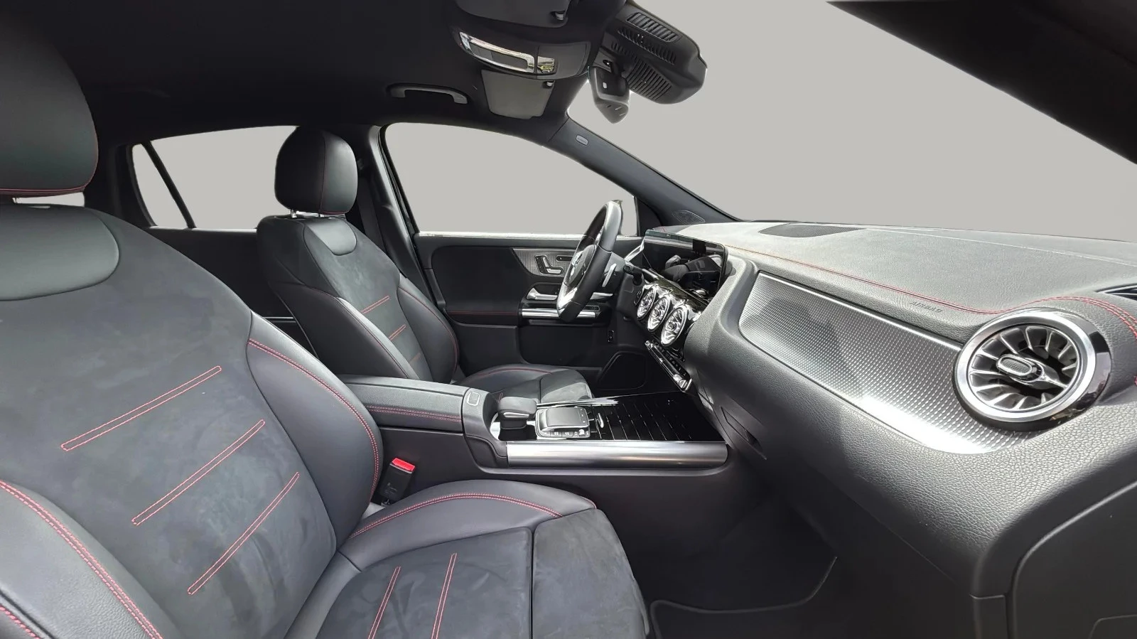 Mercedes-Benz-EQA-image-10