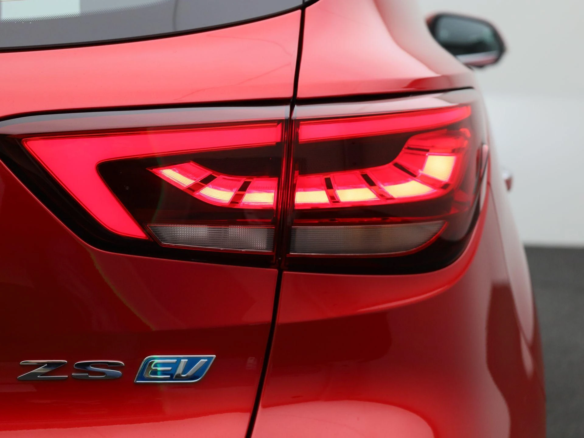MG-ZS EV-image-40