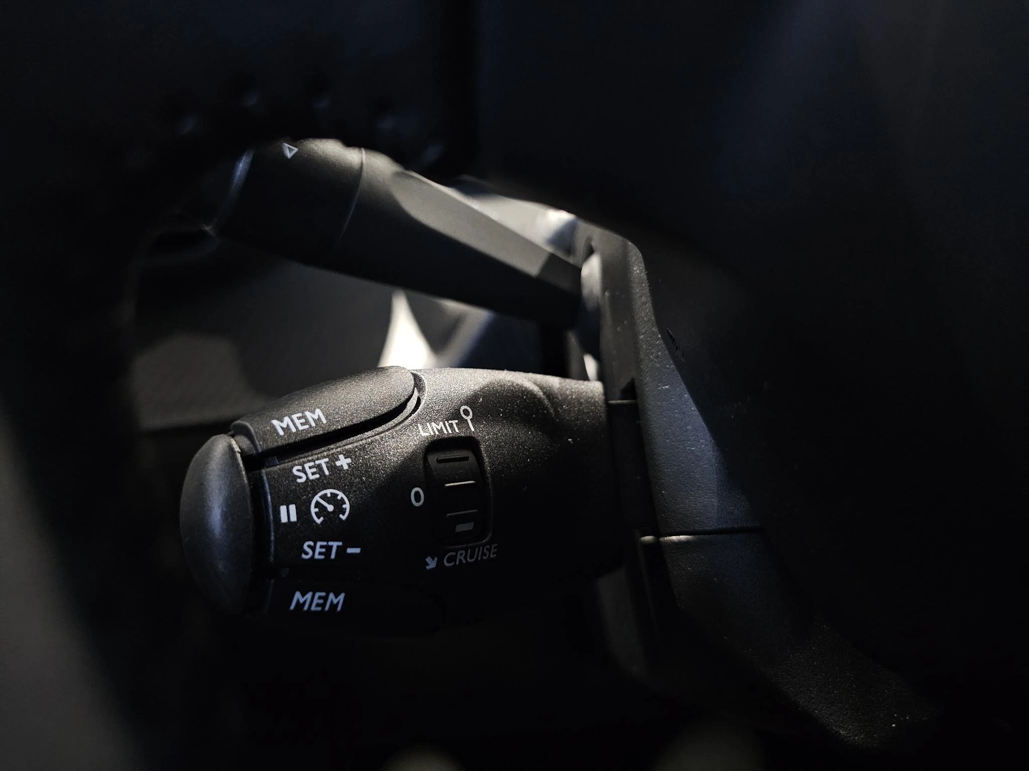 Peugeot-208-image-17