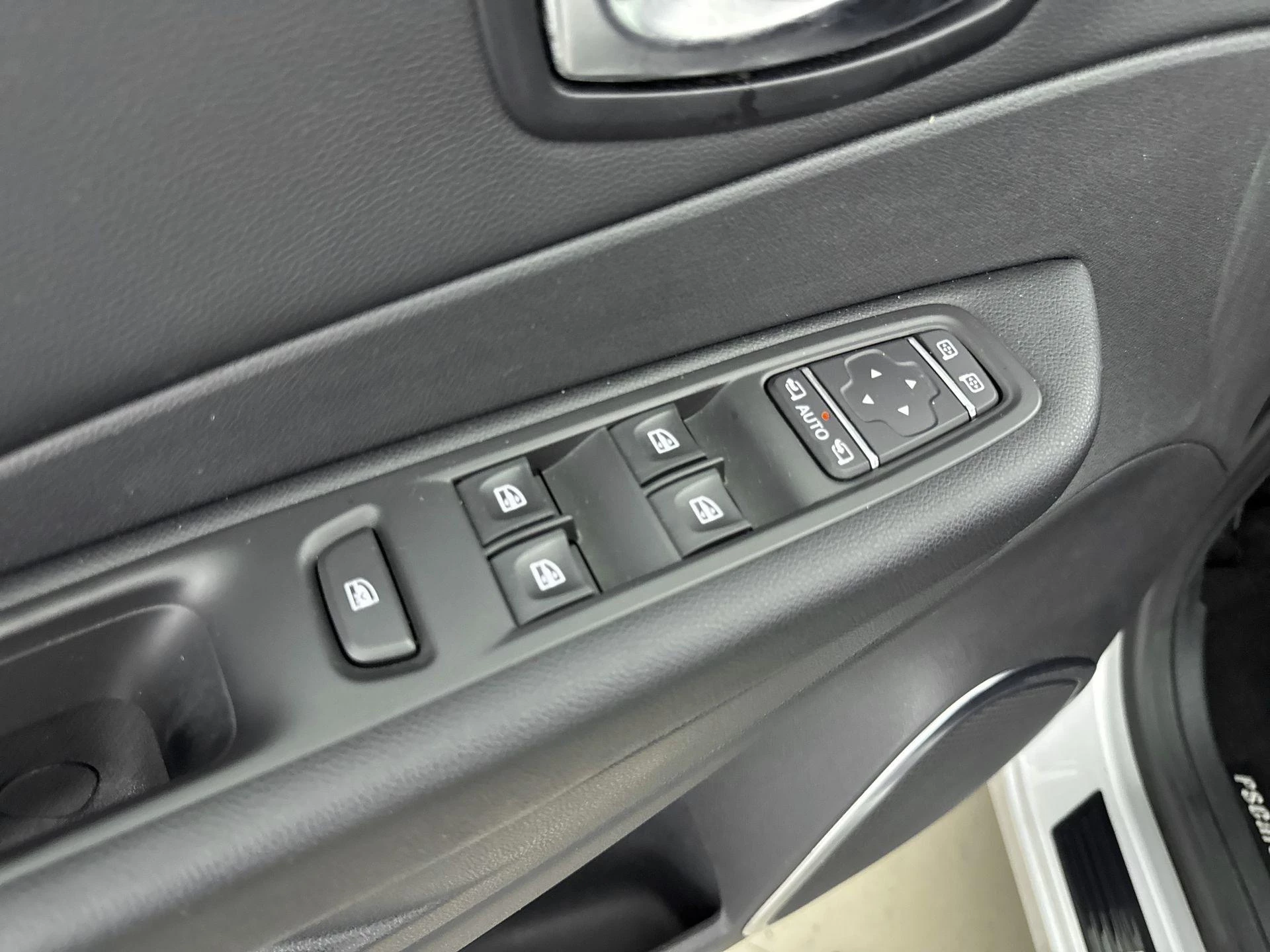 Renault-Captur-image-19