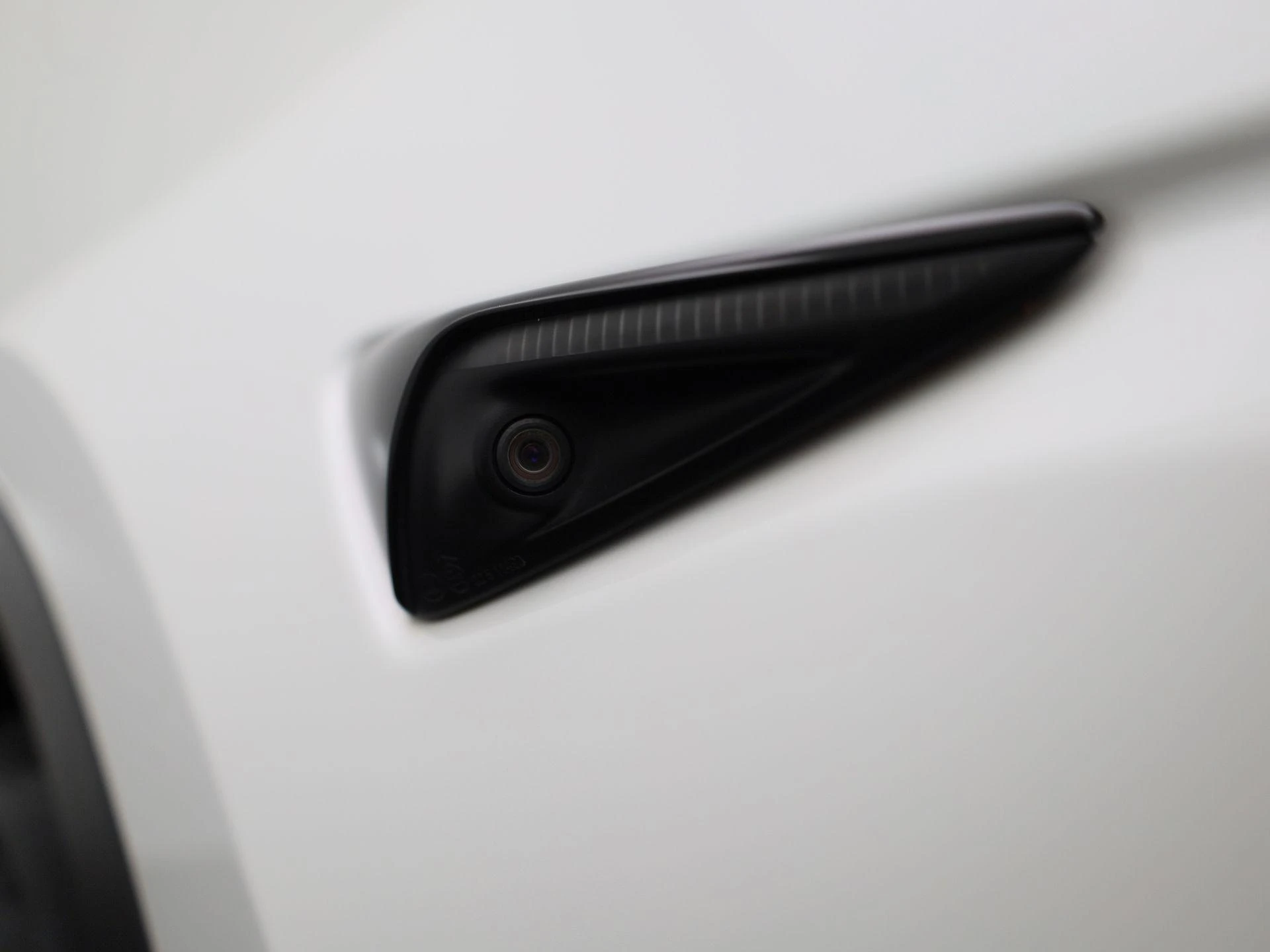 Tesla-Model Y-image-17