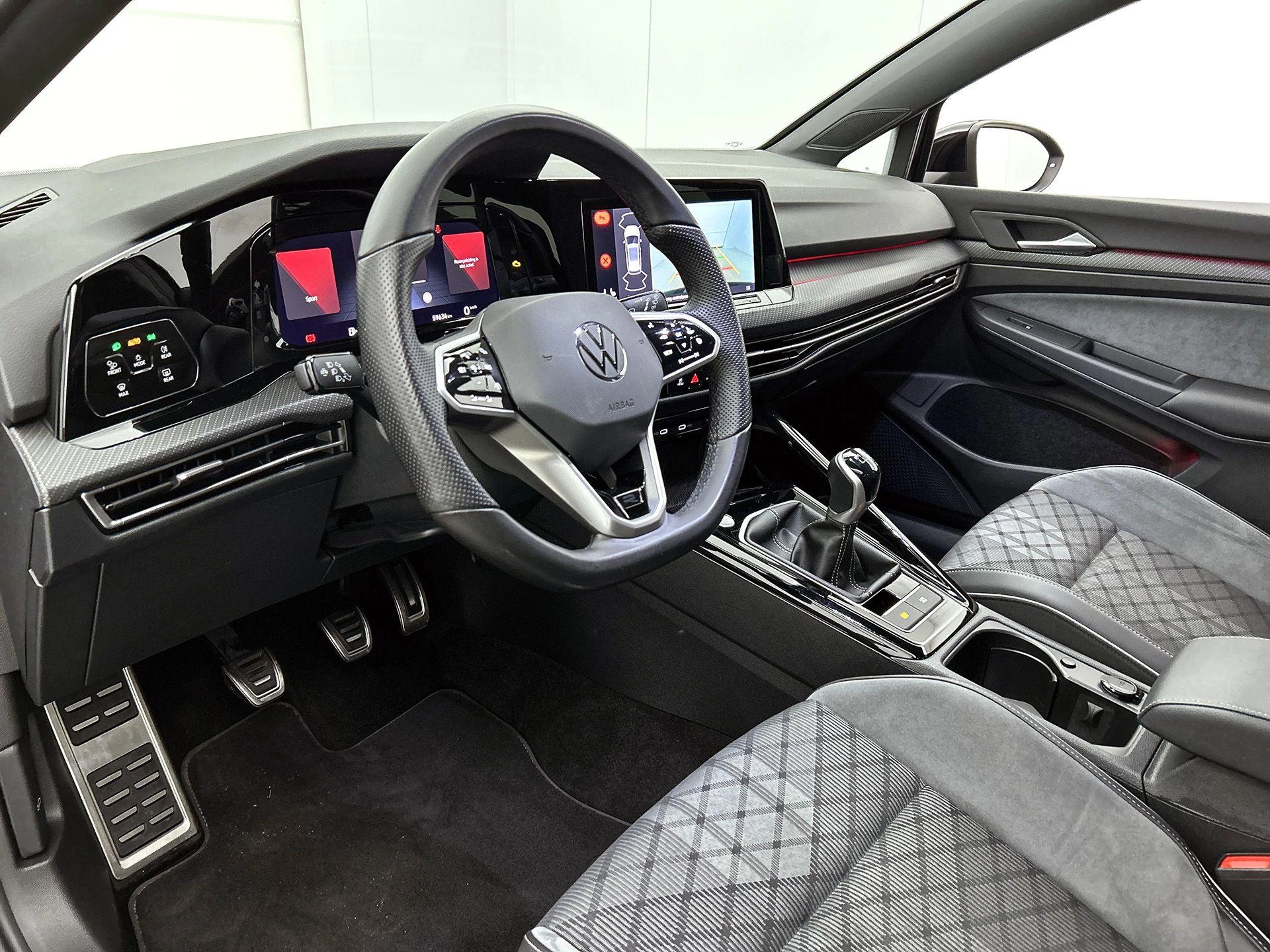 Volkswagen-Golf-image-20