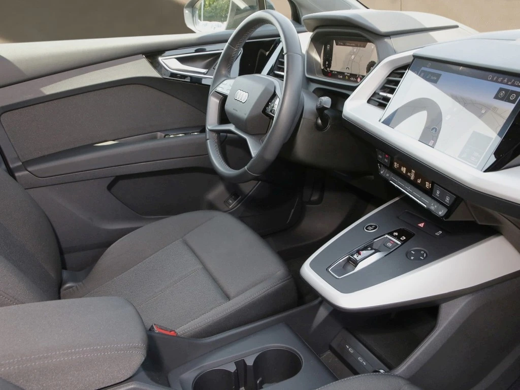 Audi Q4 e-tron 40 AHK*NAVI*VIRTUAL*ACC*PDC*LED*SHZ