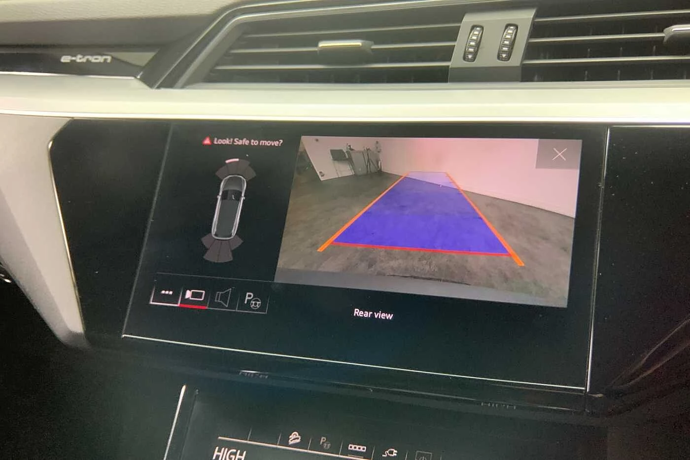 Audi-e-tron-image-21