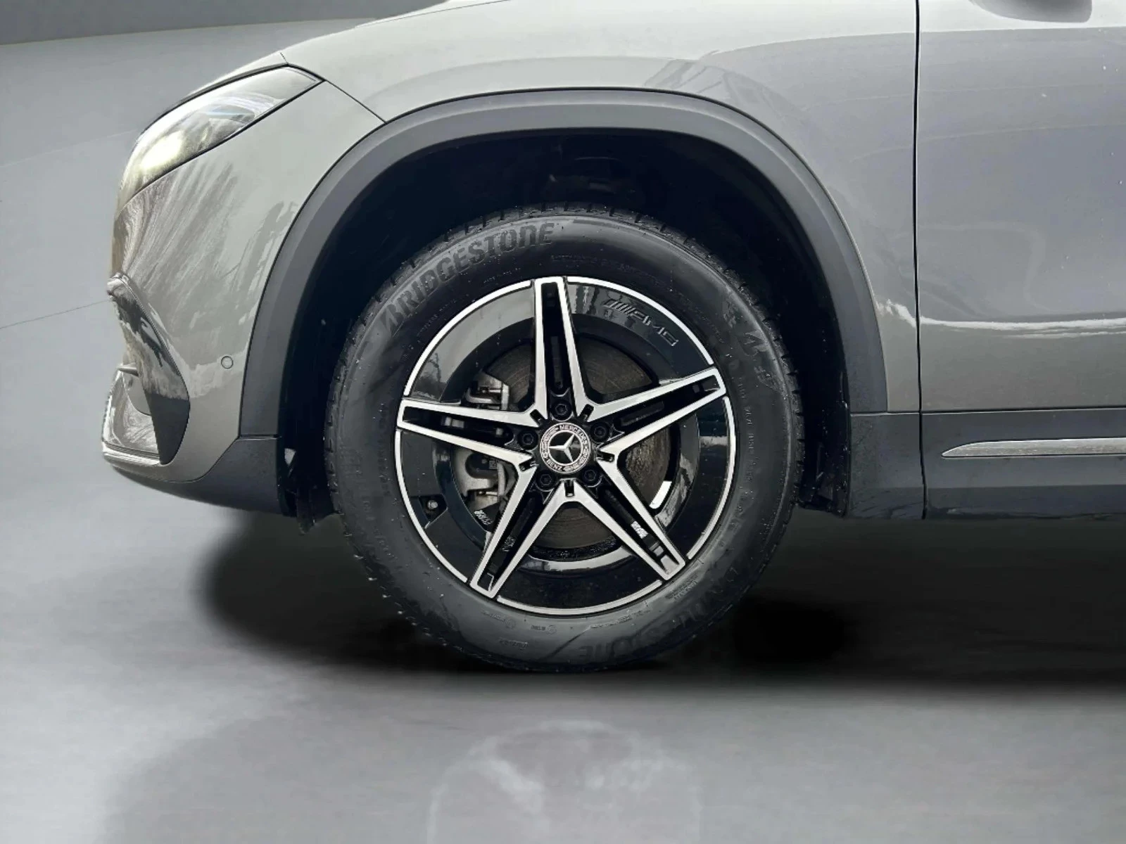 Mercedes-Benz-EQA-image-8