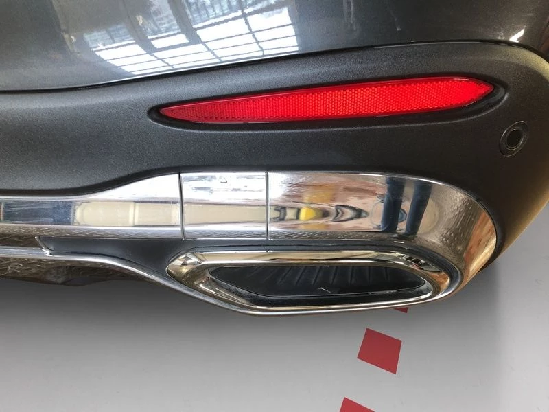 Mercedes-Benz-GLC-image-10