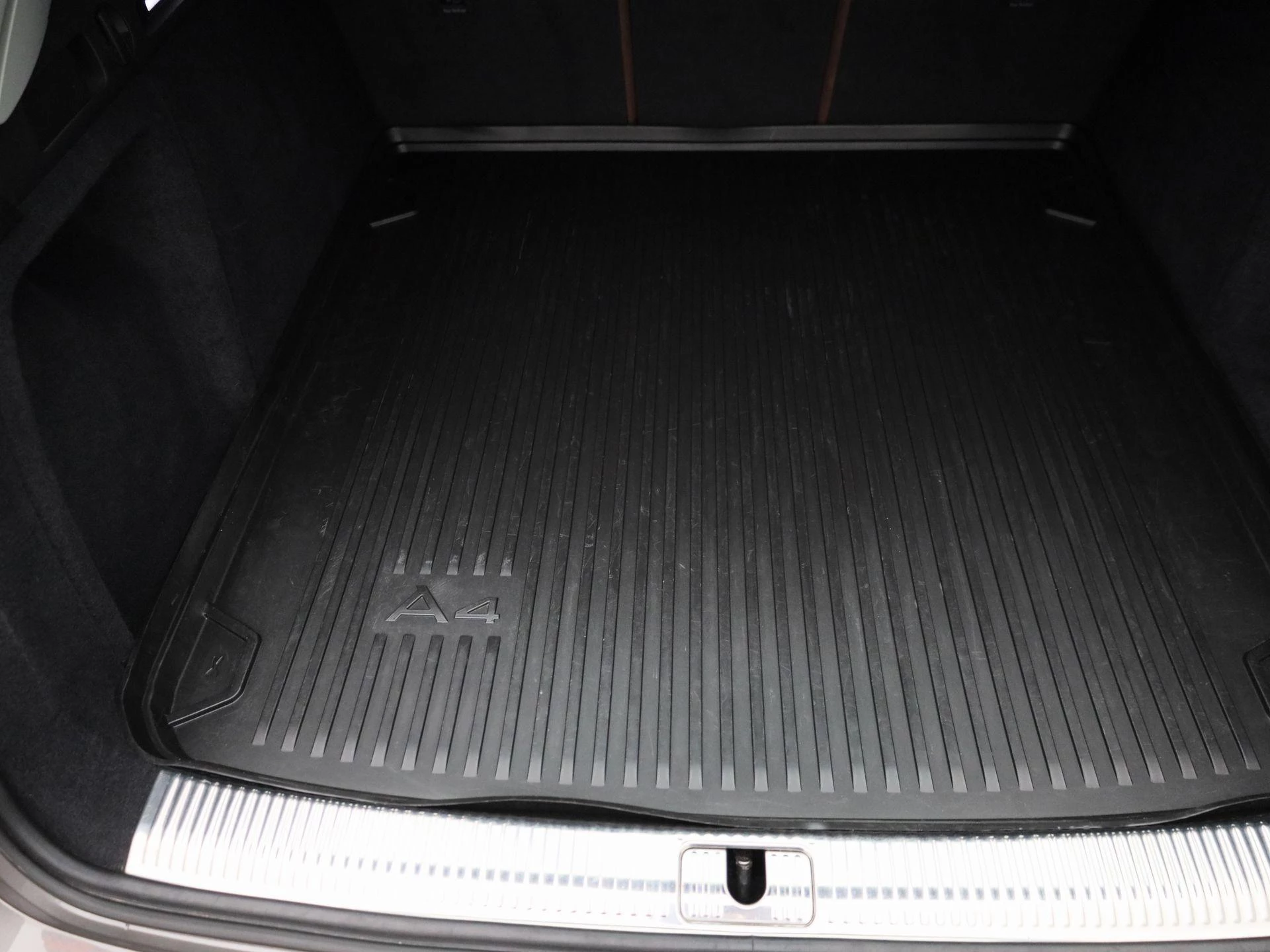 Audi-A4-image-12