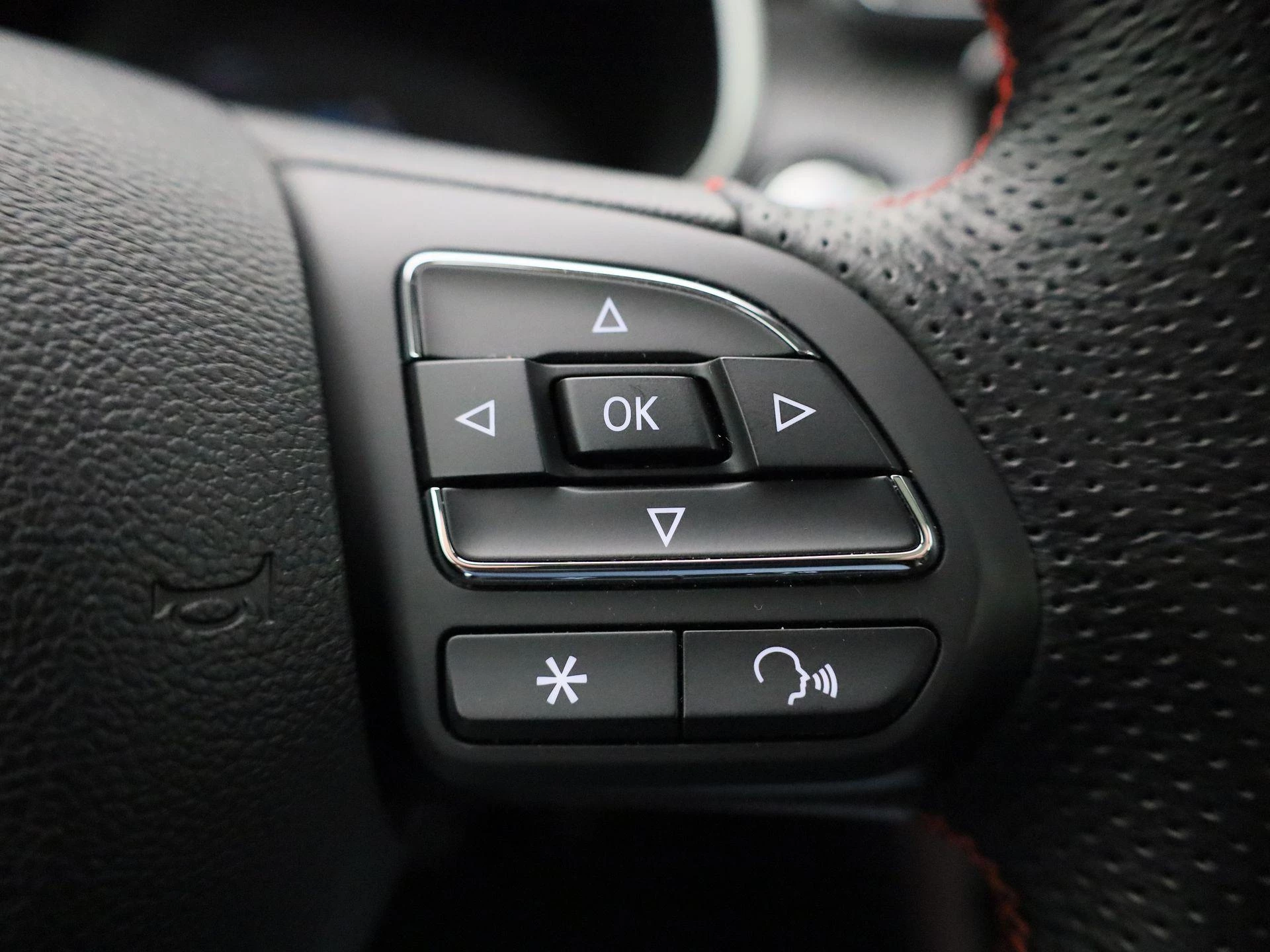 MG-ZS EV-image-17