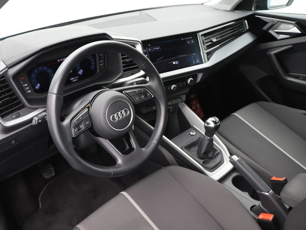 Audi-A1 Sportback-image-8