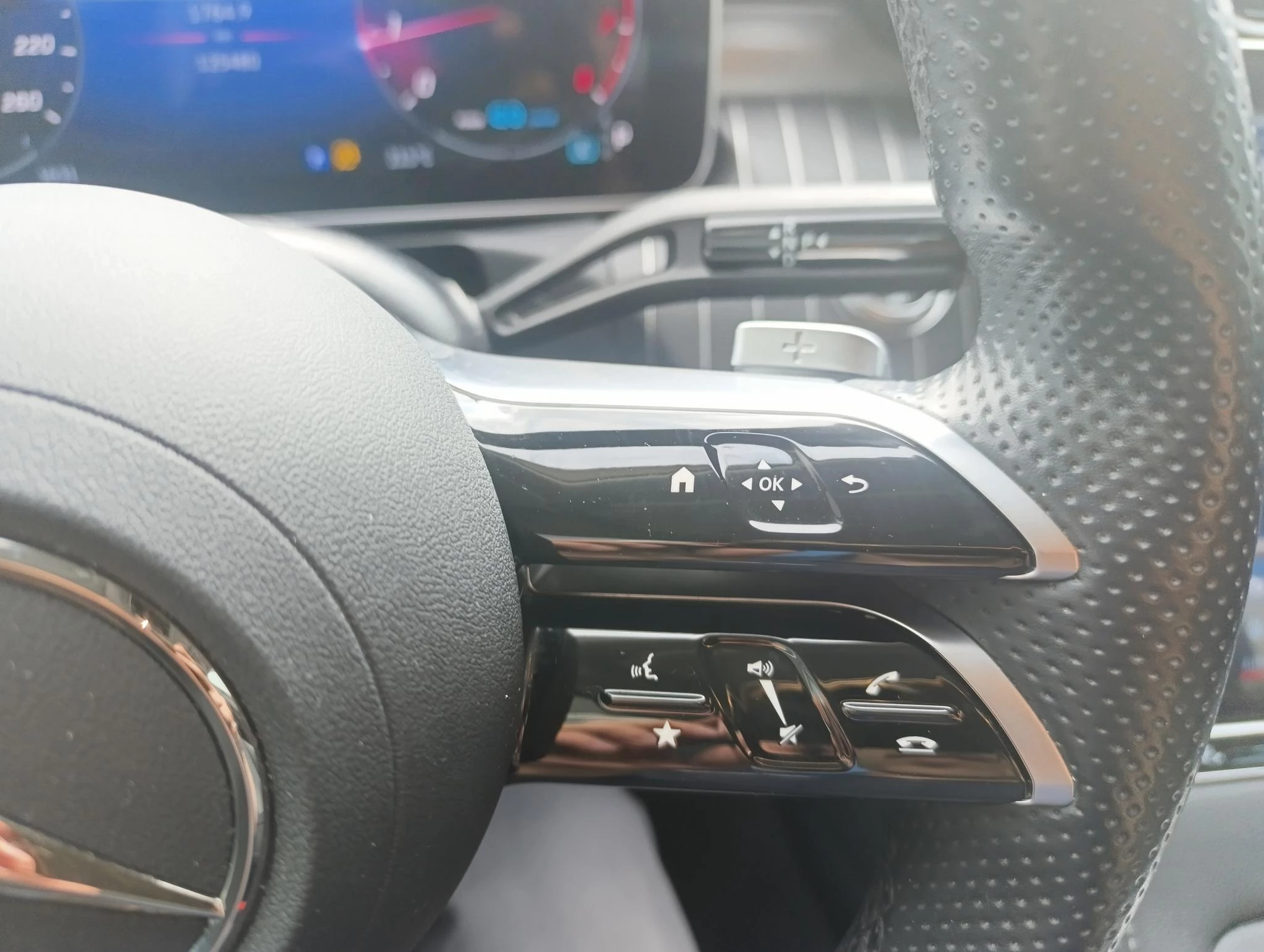 Mercedes-Benz-C-Klasse-image-18