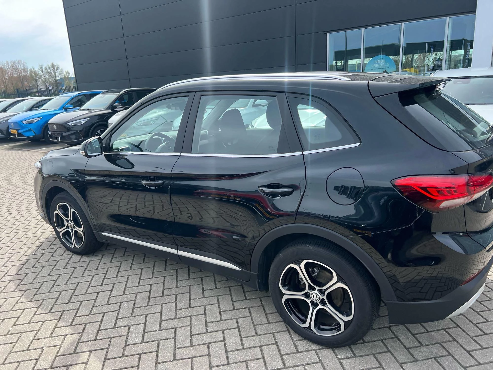 MG ZS