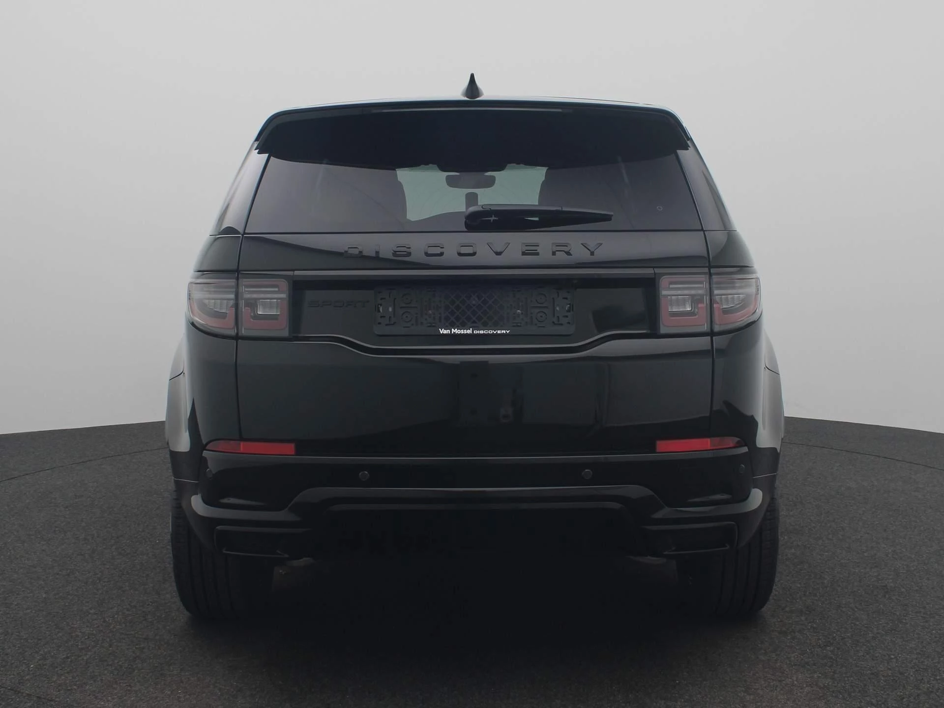 Land Rover-Discovery Sport-image-4