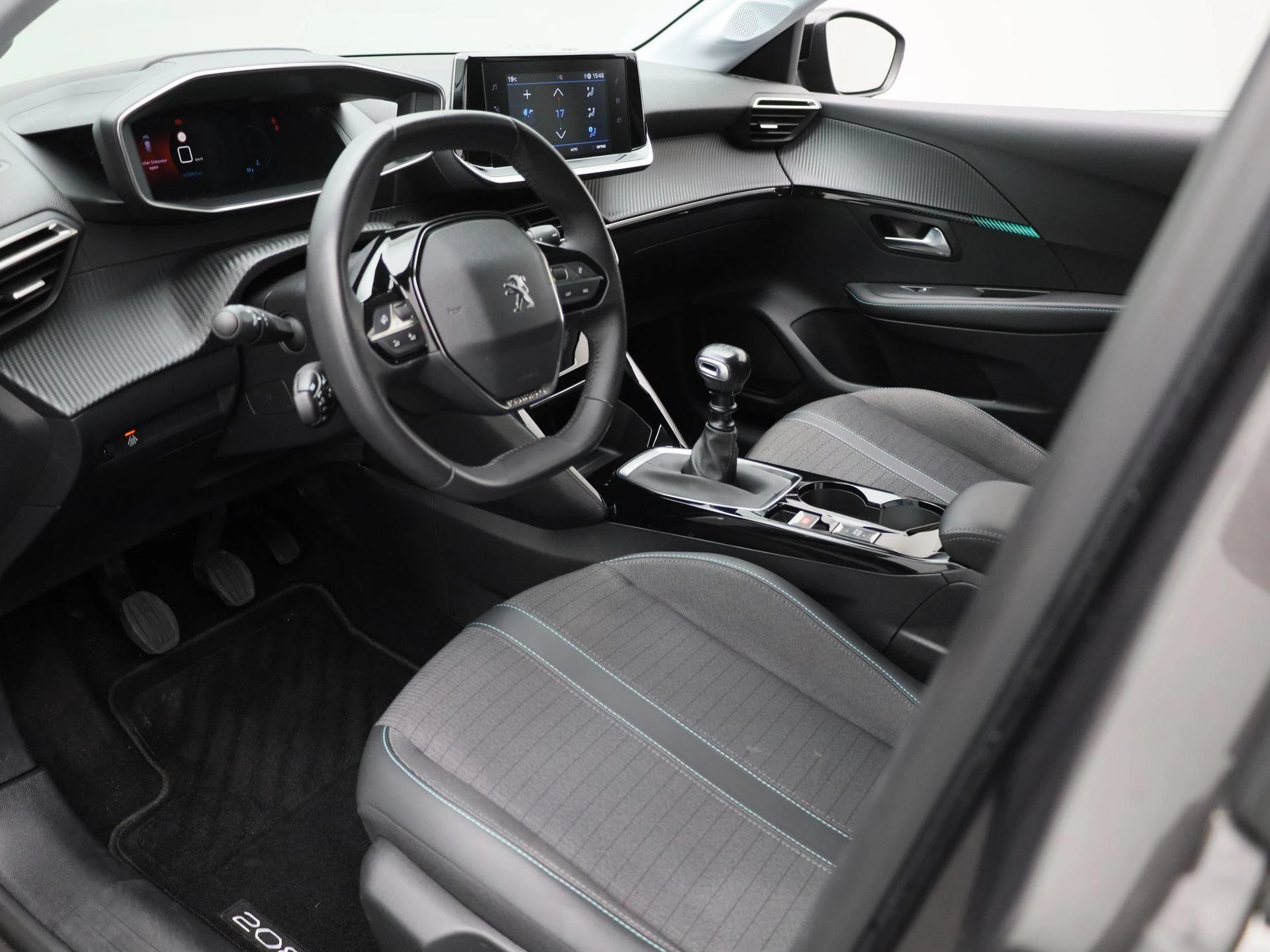 Peugeot-208-image-14