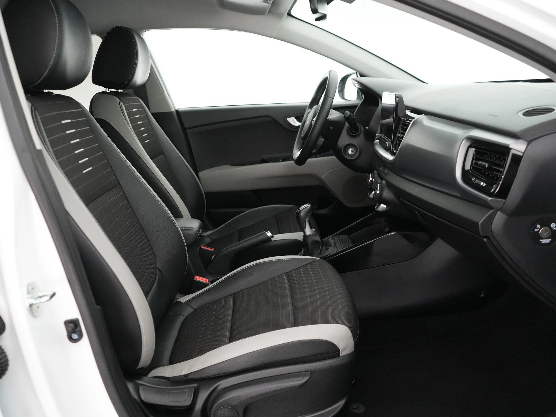 Kia-Stonic-image-11