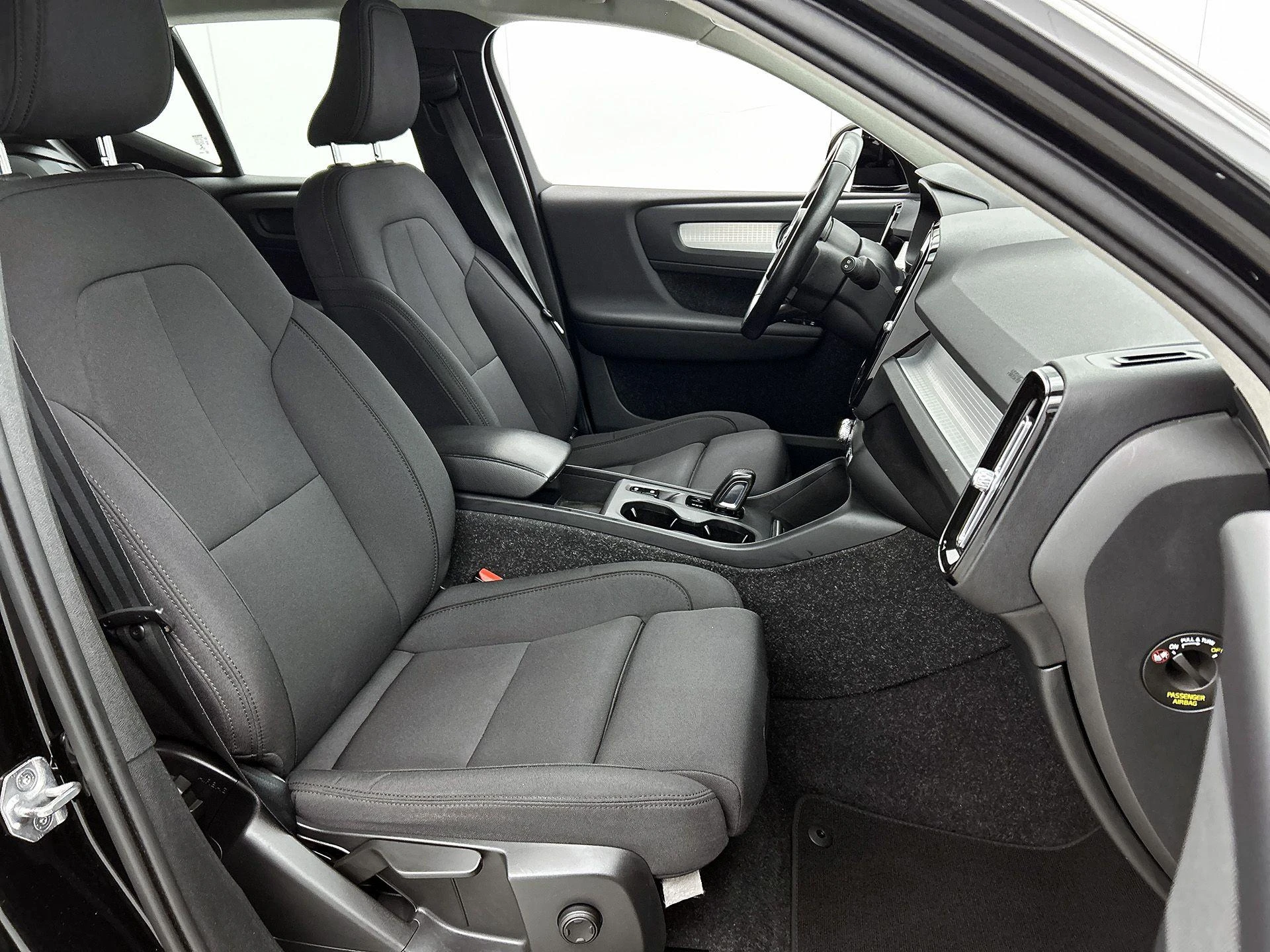 Volvo-XC40-image-14