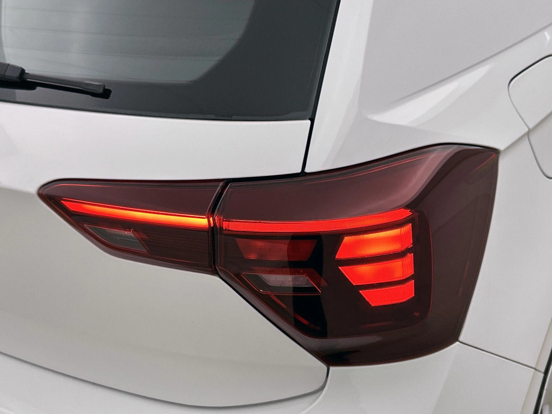 Volkswagen-Polo-image-17