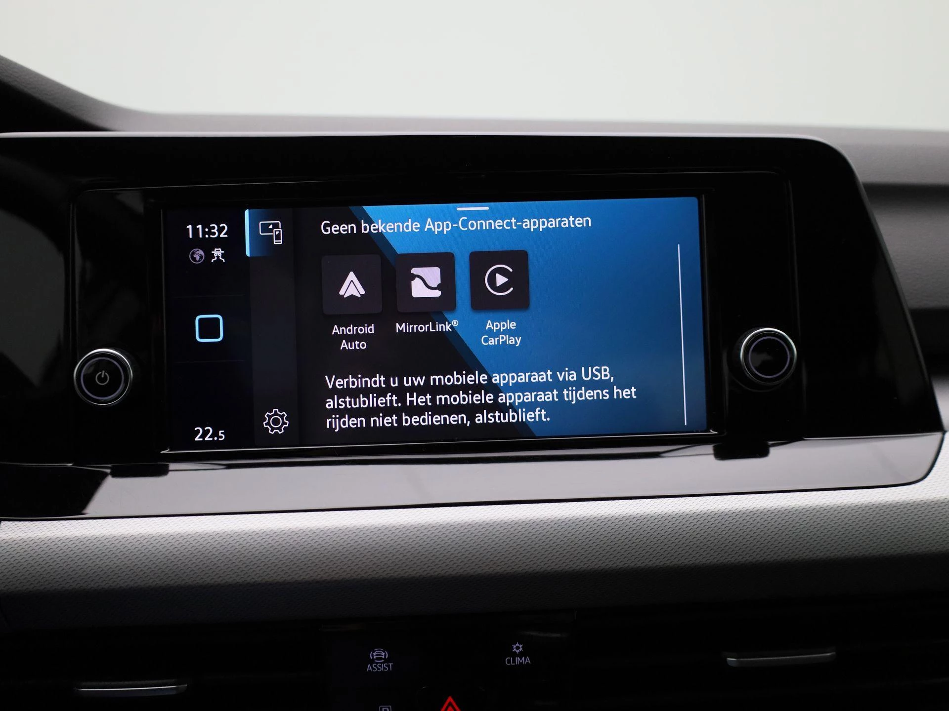 Volkswagen-Golf-image-20