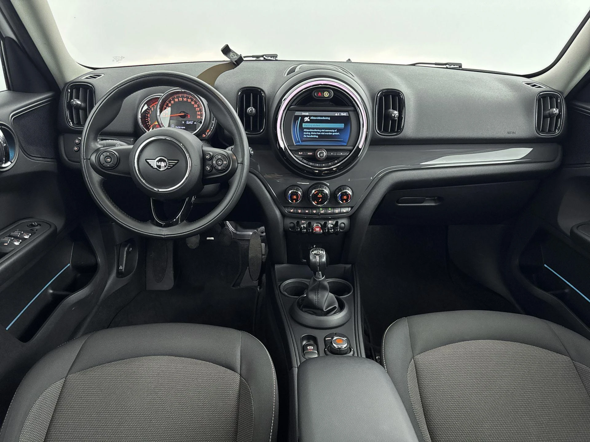 MINI-Countryman-image-17
