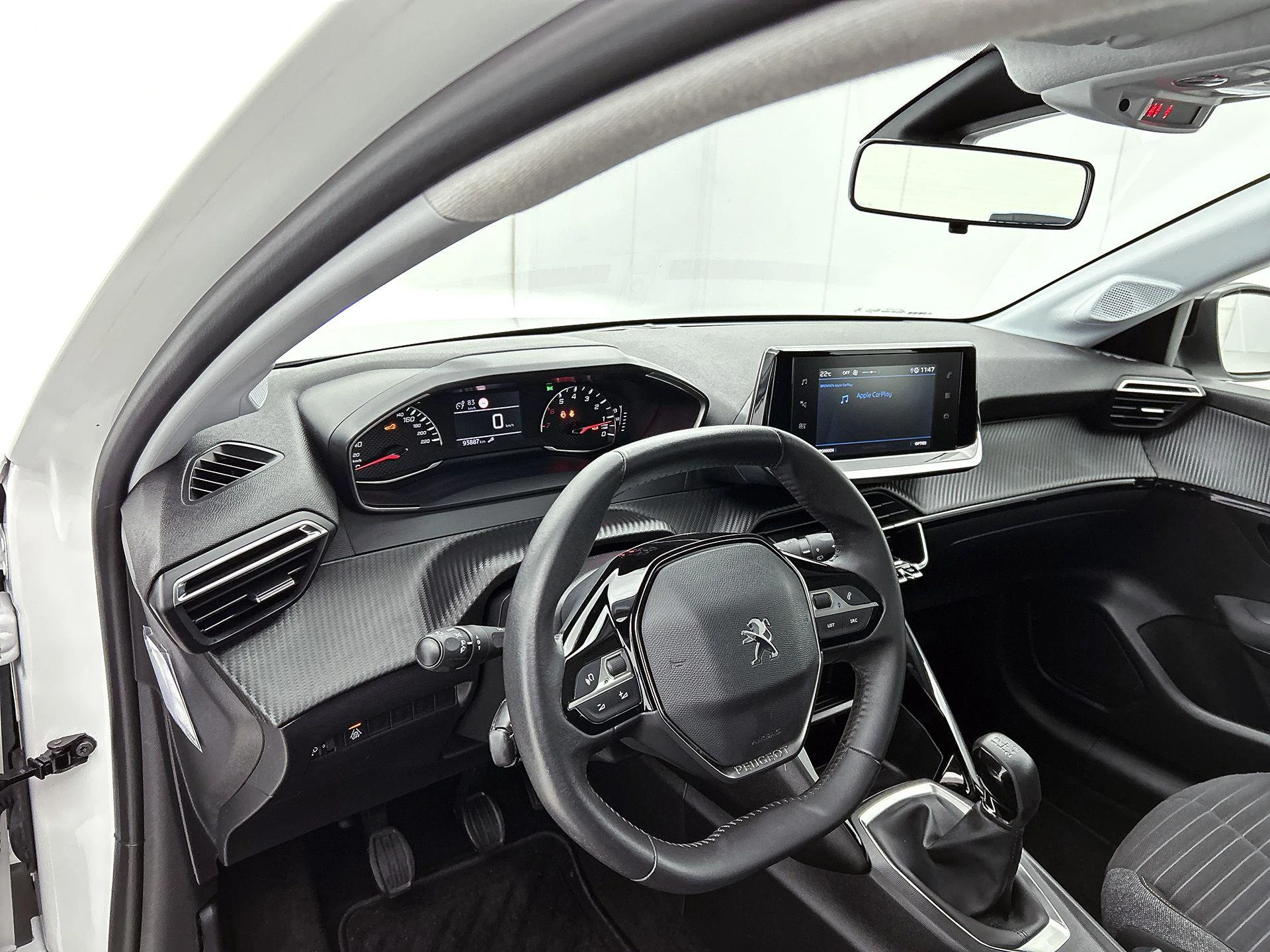 Peugeot-208-image-16