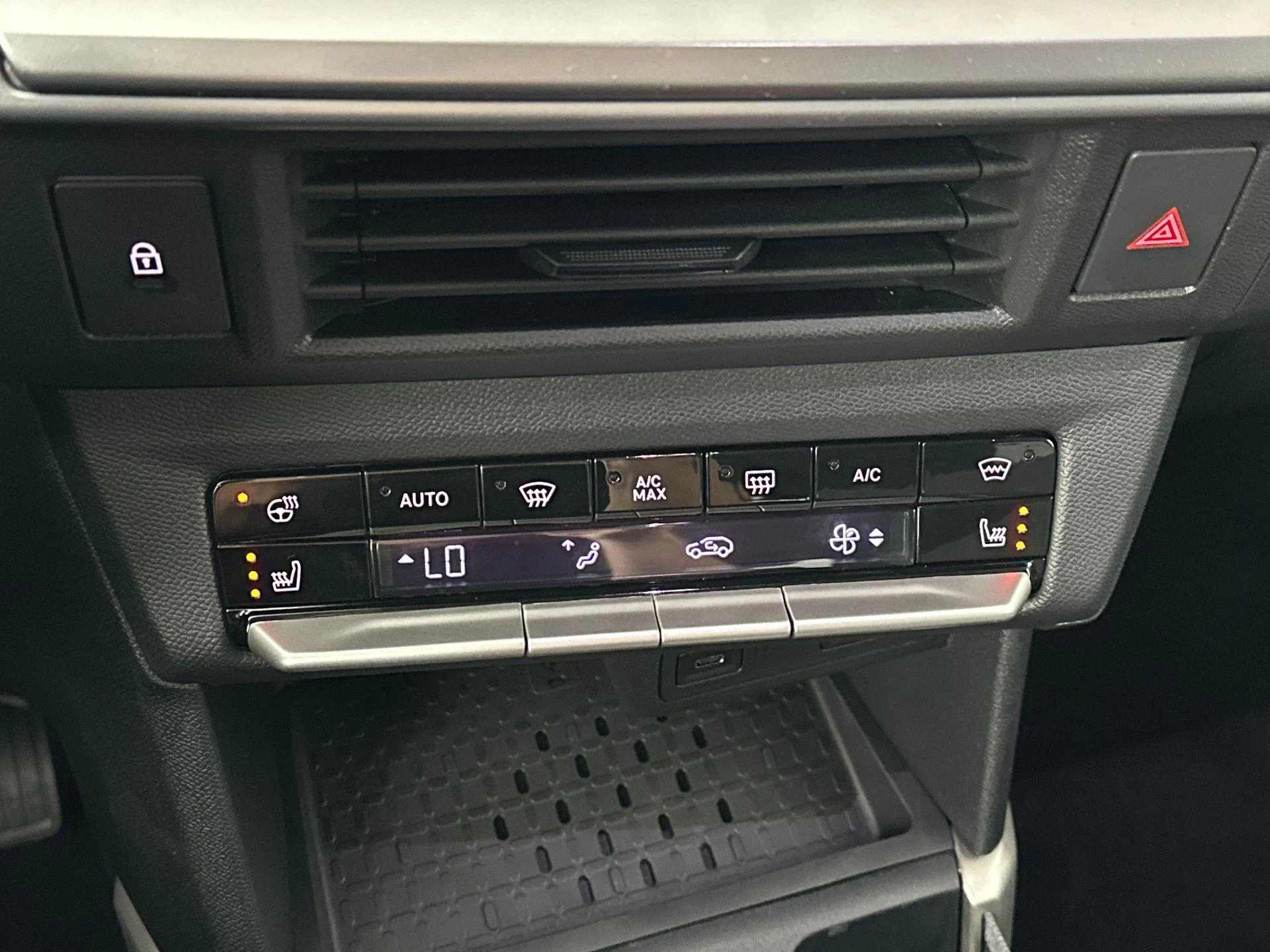 Opel-Frontera-image-19