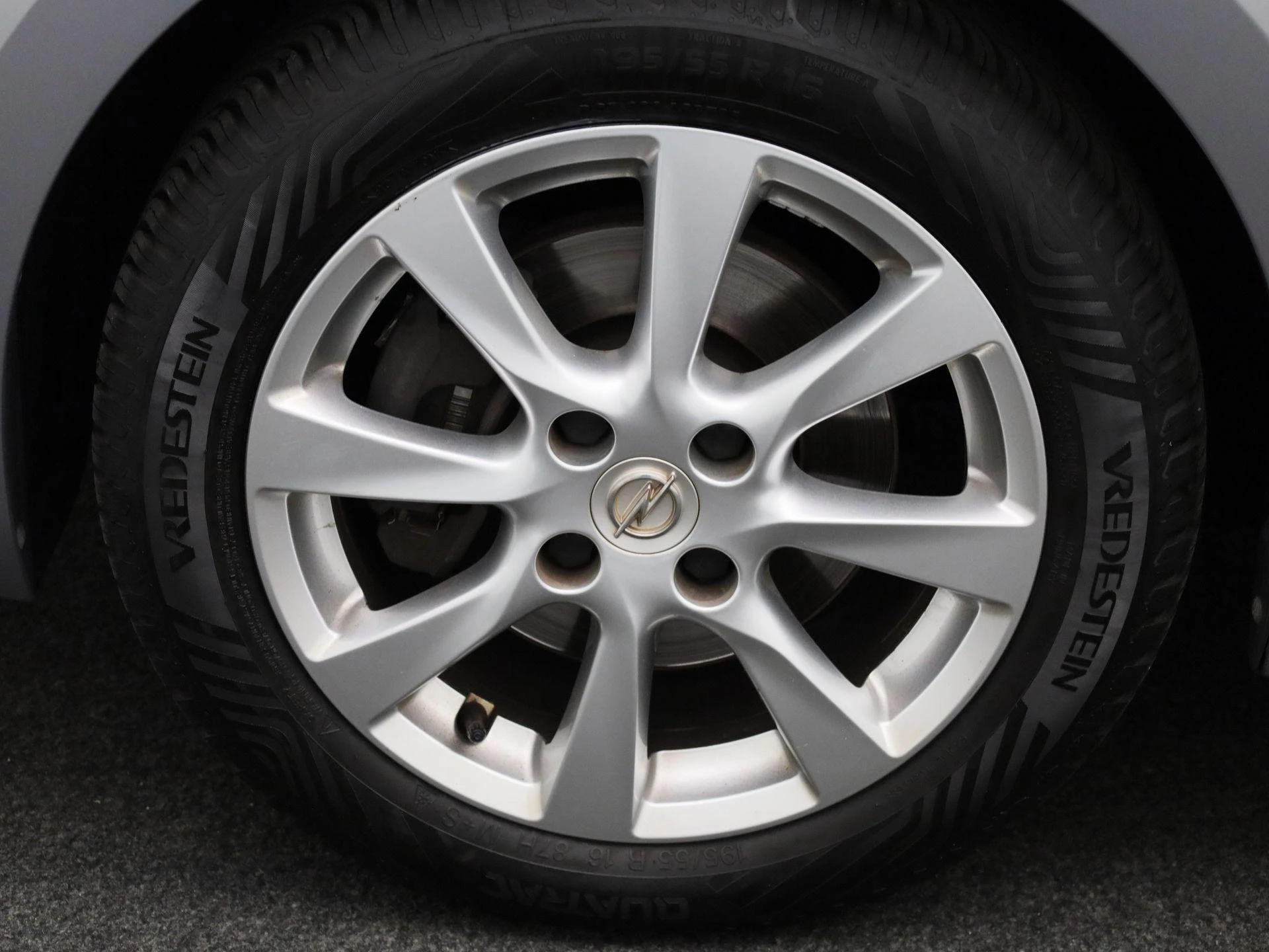 Opel Corsa 1.2 Edition