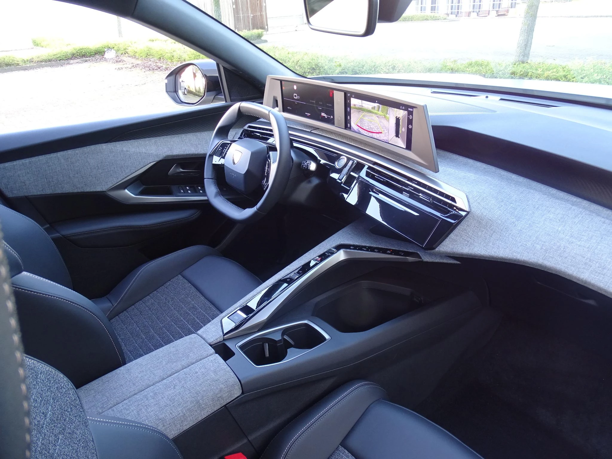 Peugeot-5008-image-13