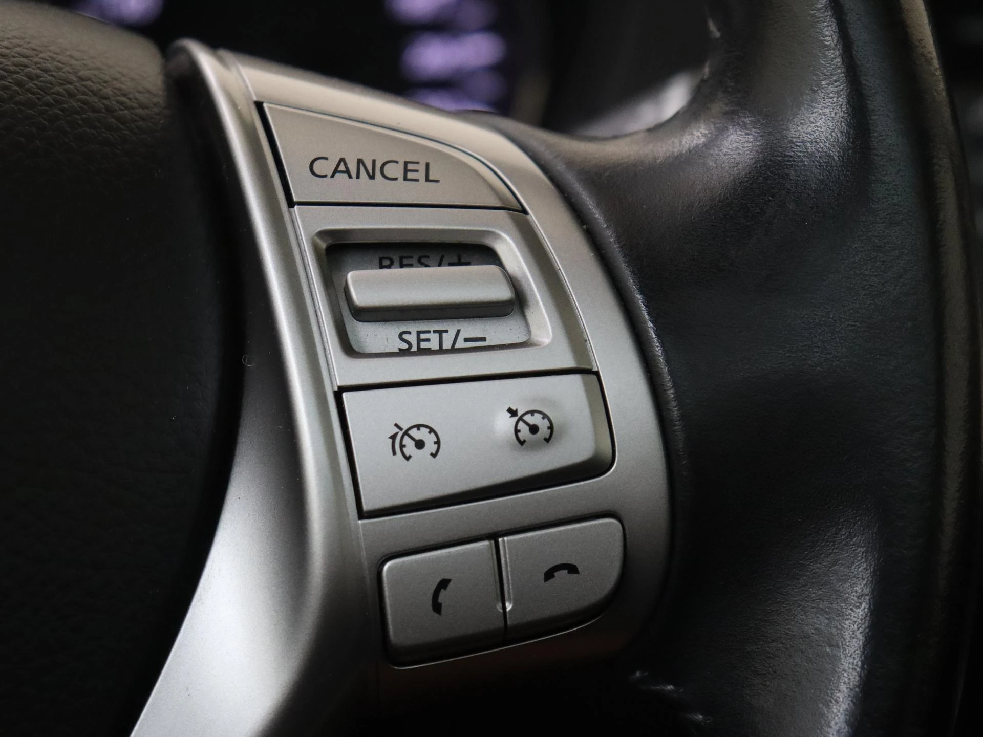 Nissan-QASHQAI-image-12