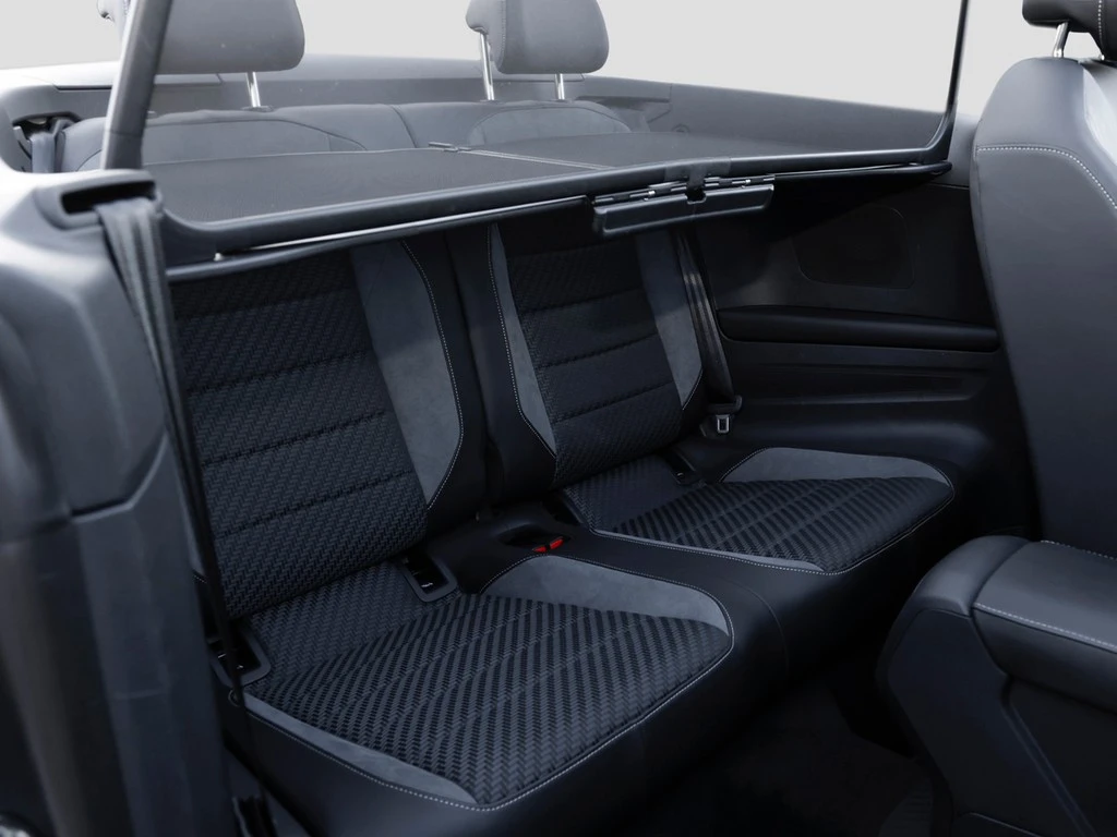 Volkswagen-T-Roc-image-8