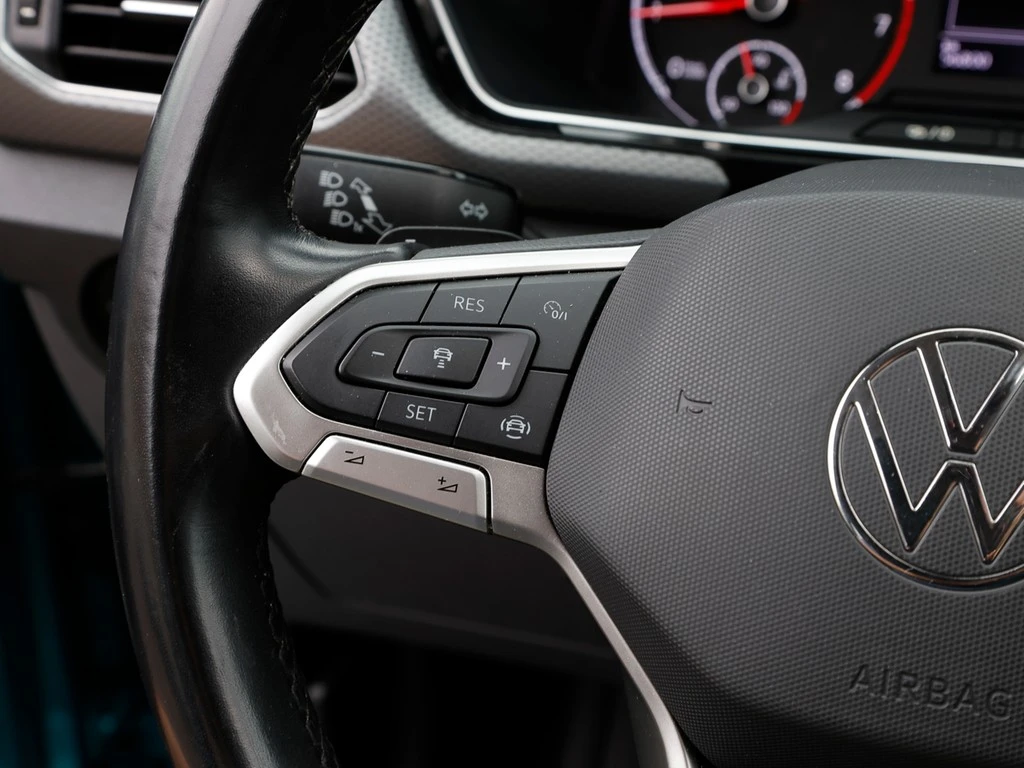 Volkswagen-T-Cross-image-17