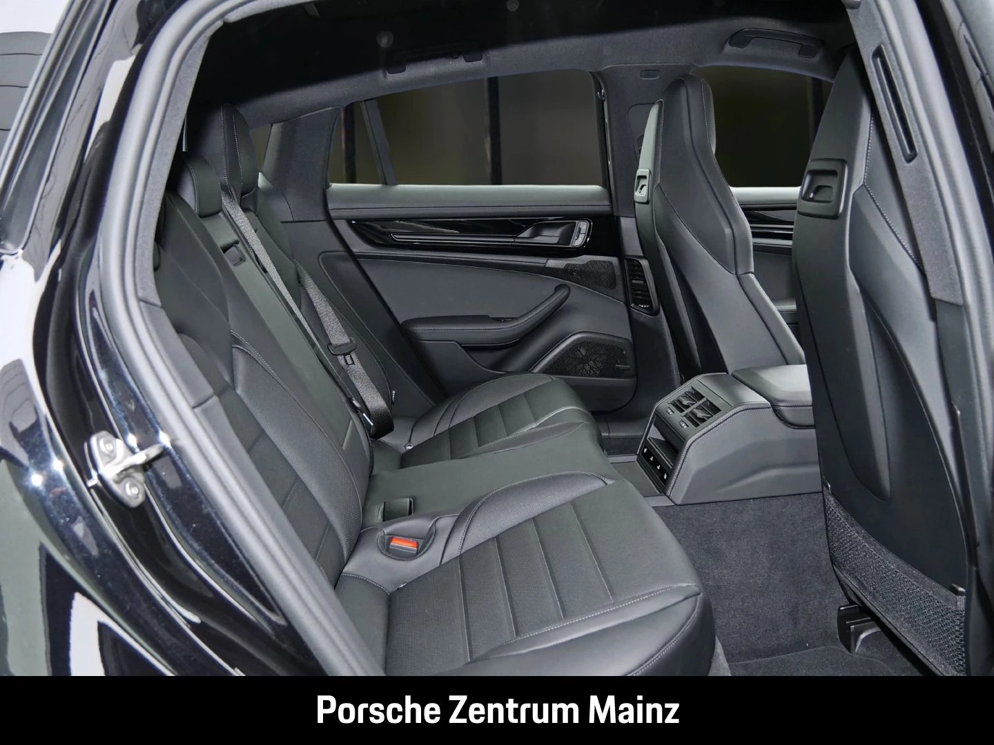 Porsche Panamera 4 E-Hybrid NW ZUM HAUSPREIS! -