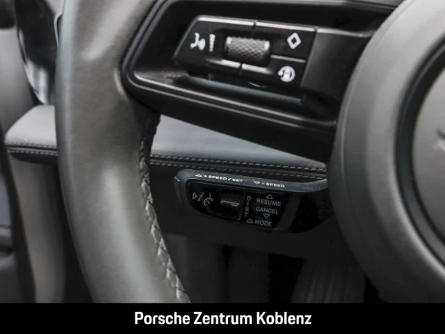 Porsche Taycan Sport Turismo s