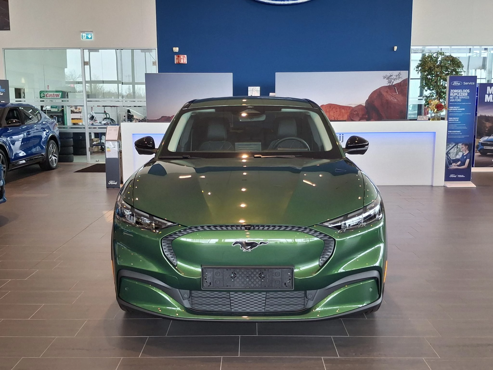 Ford Mustang Mach-E Standard RWD 75 kWh