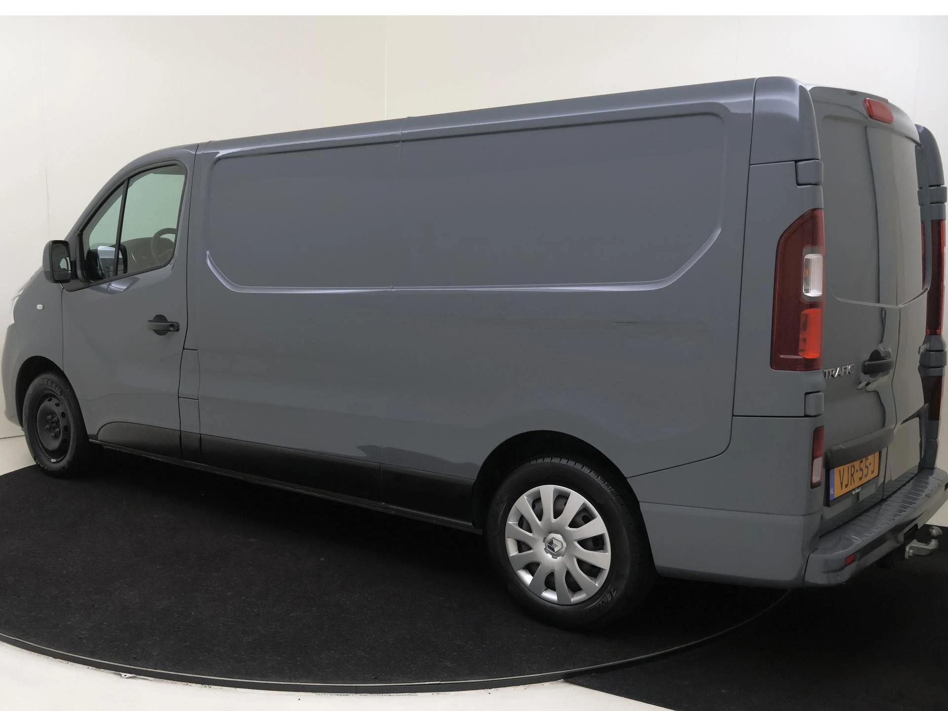 Renault-Trafic-image-2