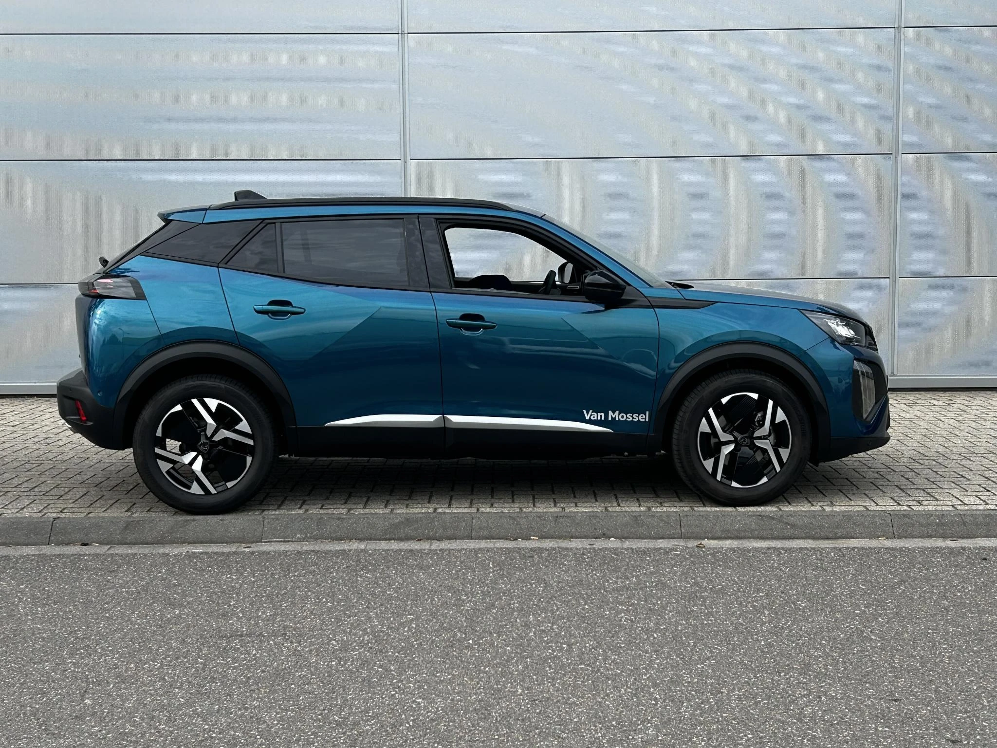 Peugeot-2008-image-6