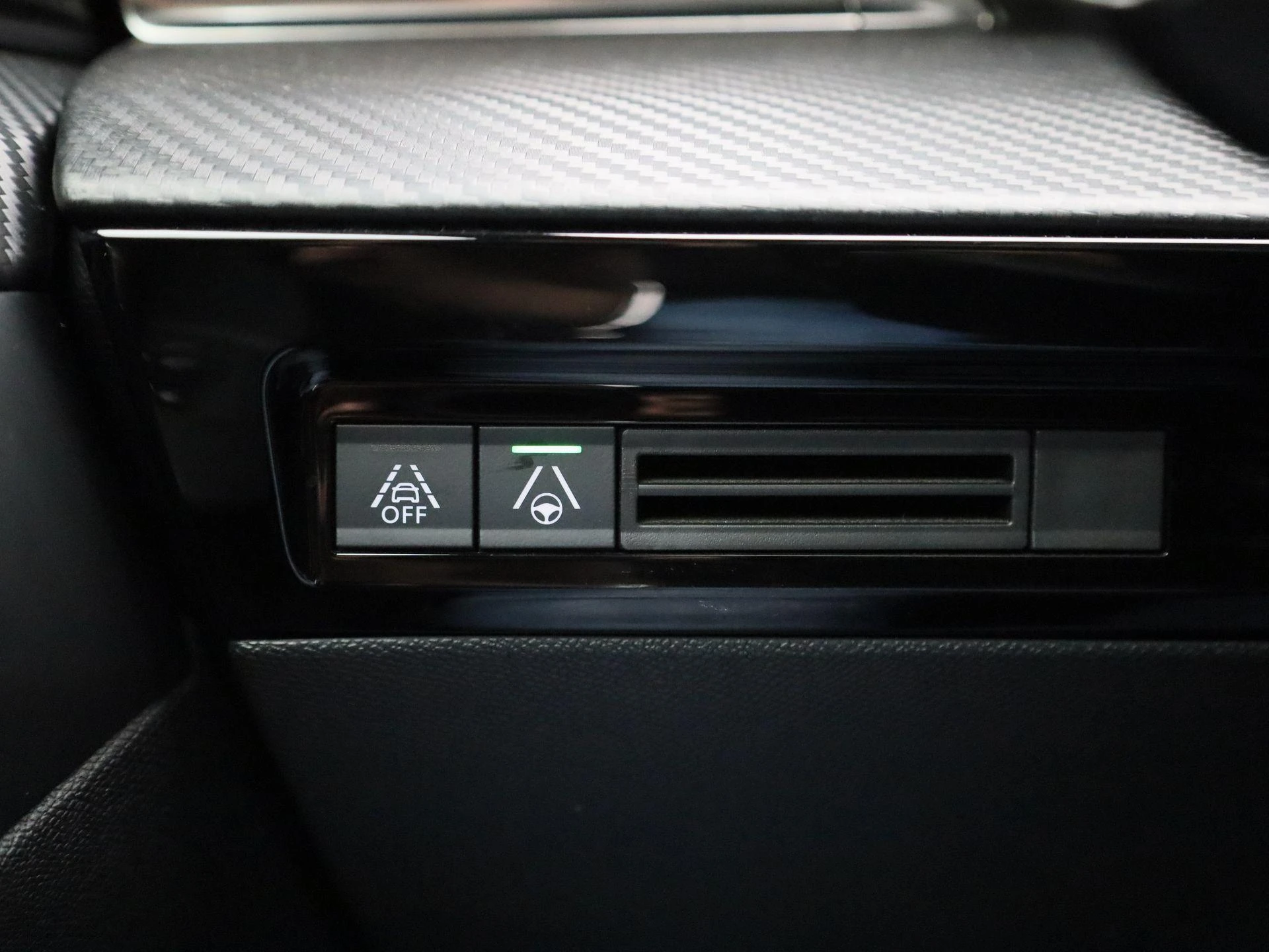 Peugeot-508-image-25