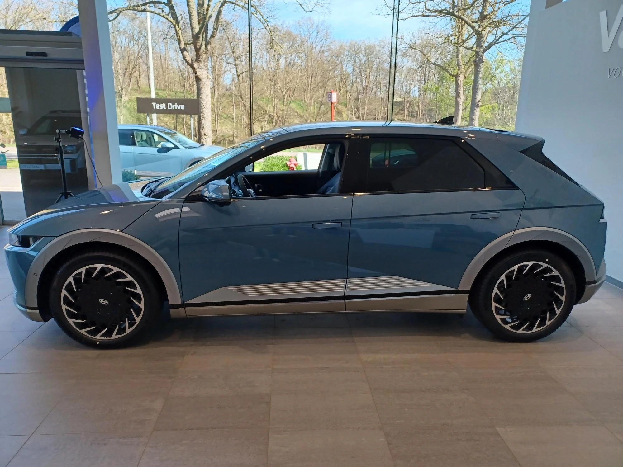 Hyundai-IONIQ 5-image-1
