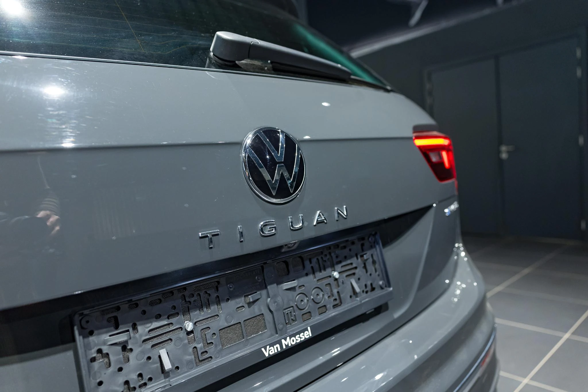 Volkswagen-Tiguan-image-16