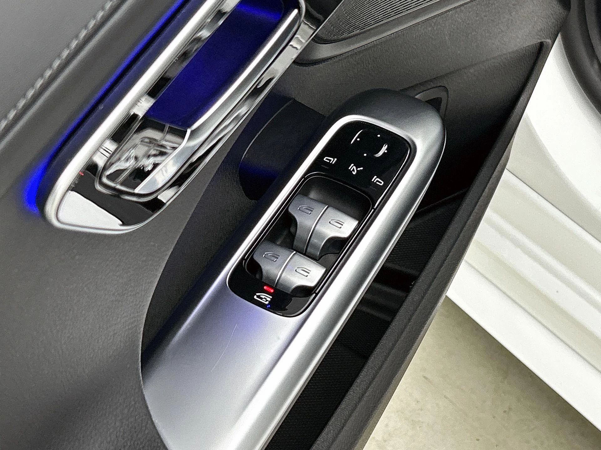 Mercedes-Benz-C-Klasse-image-31