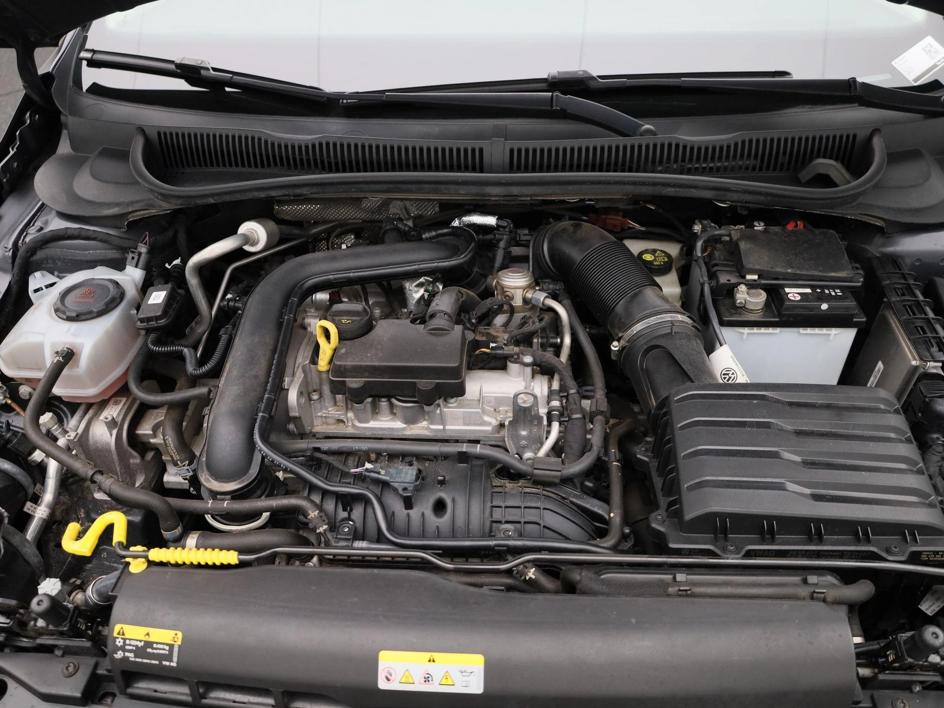Volkswagen-Polo-image-33