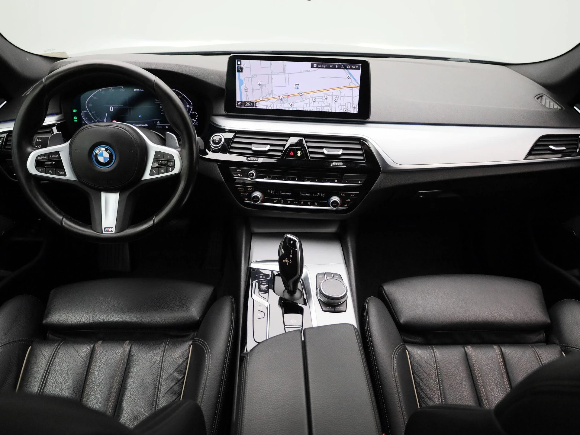 BMW-5 Serie-image-8