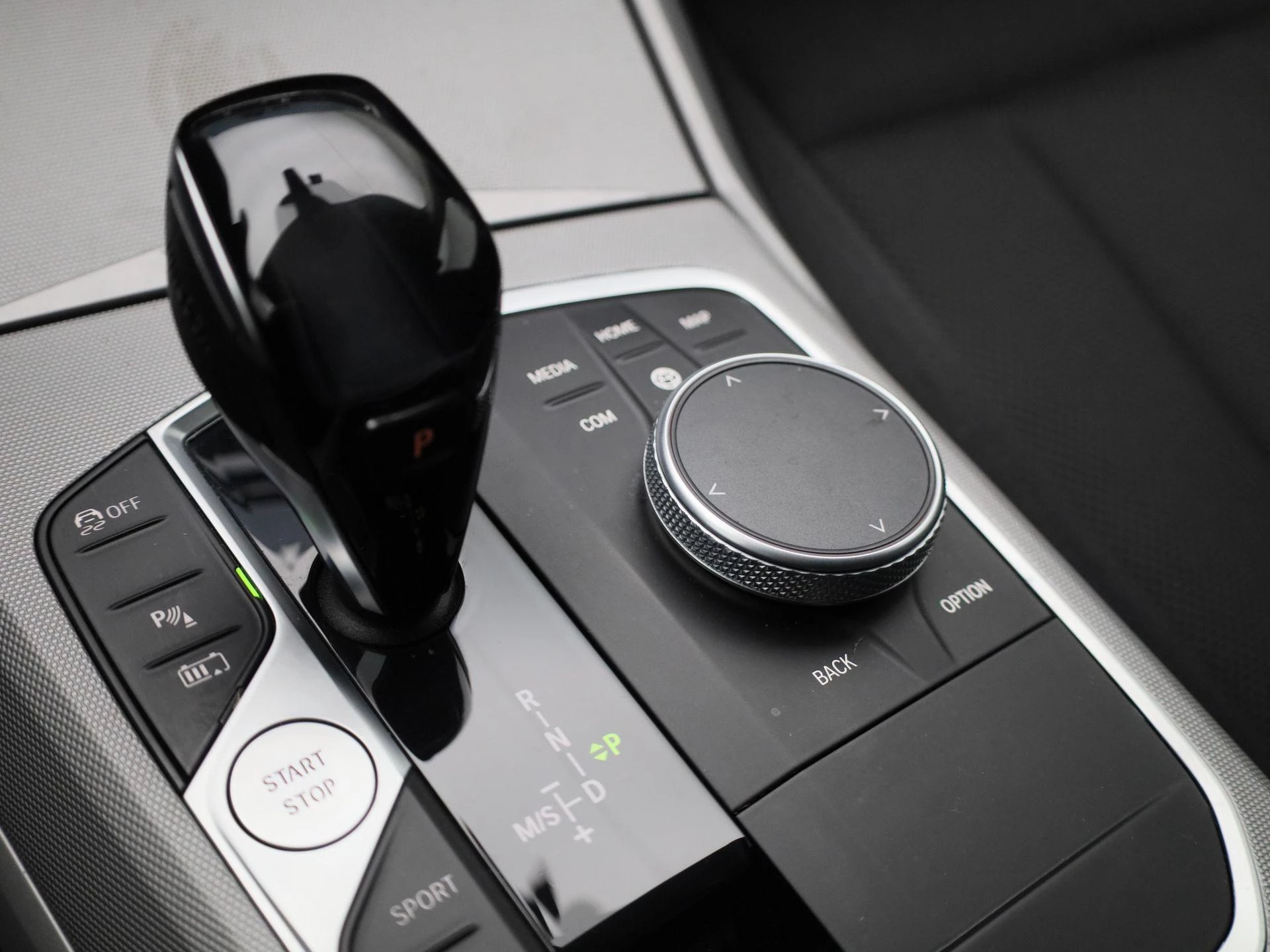 BMW-3 Serie-image-18