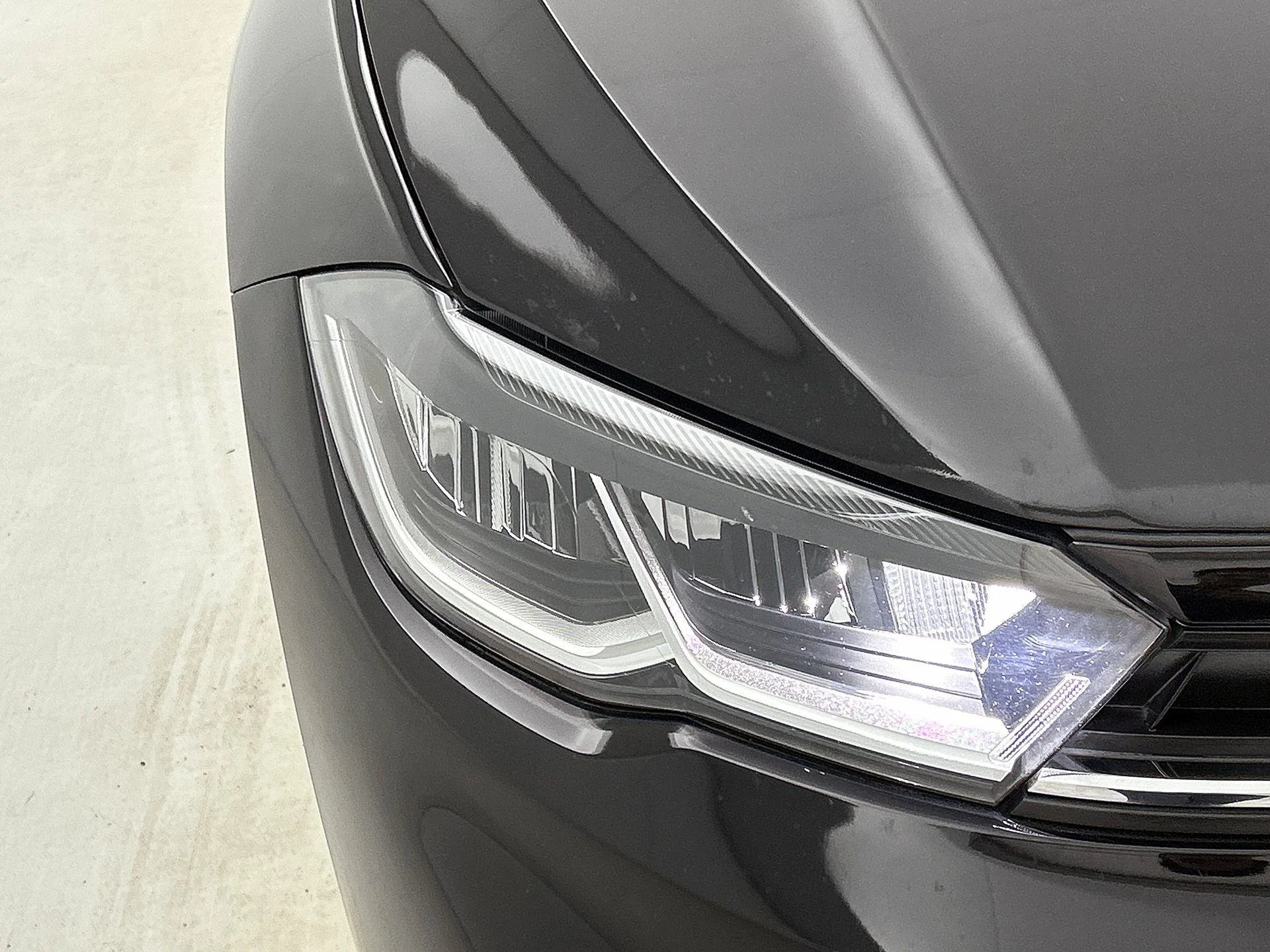 Volkswagen-Polo-image-13