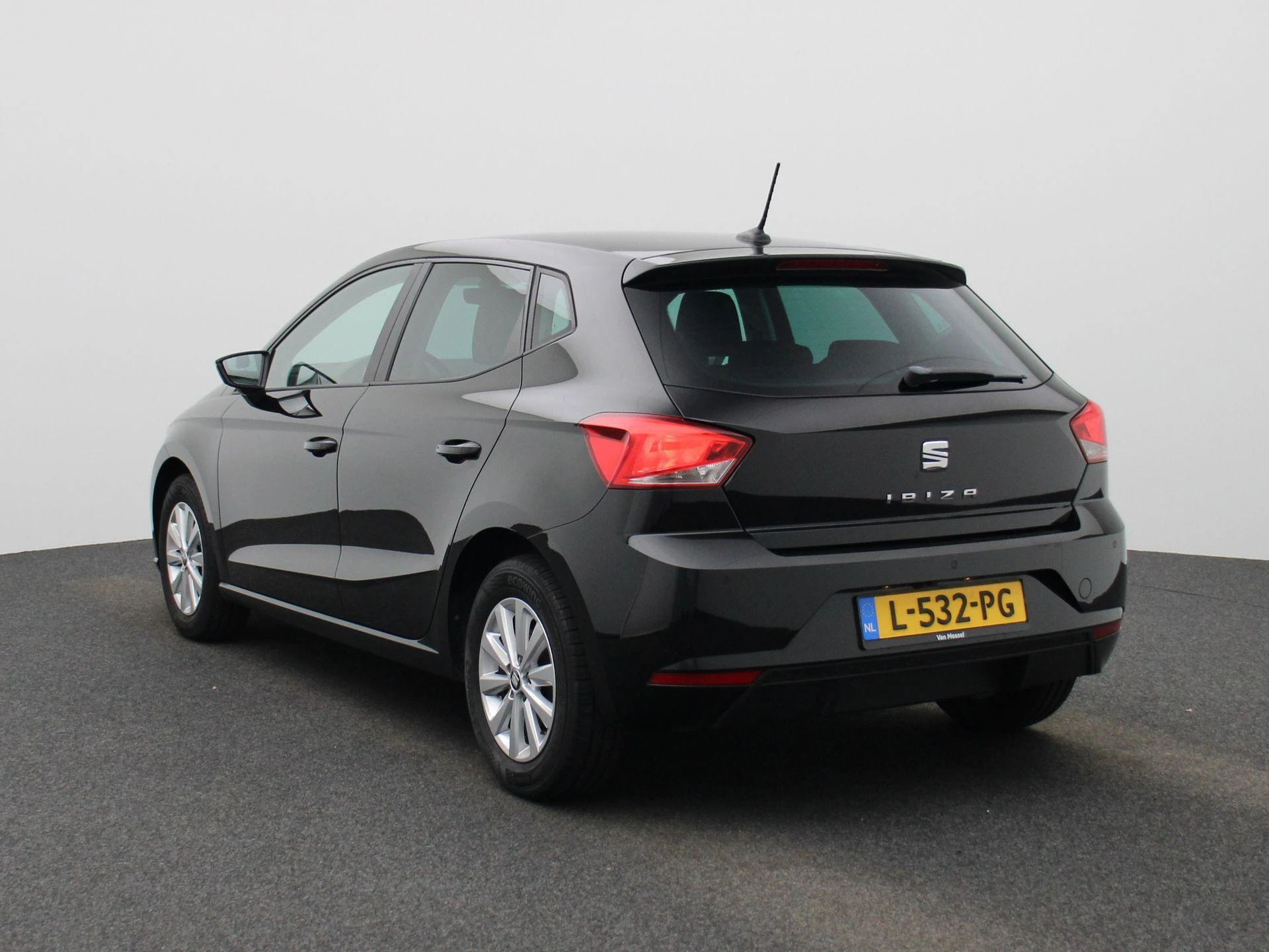 SEAT-Ibiza-image-1
