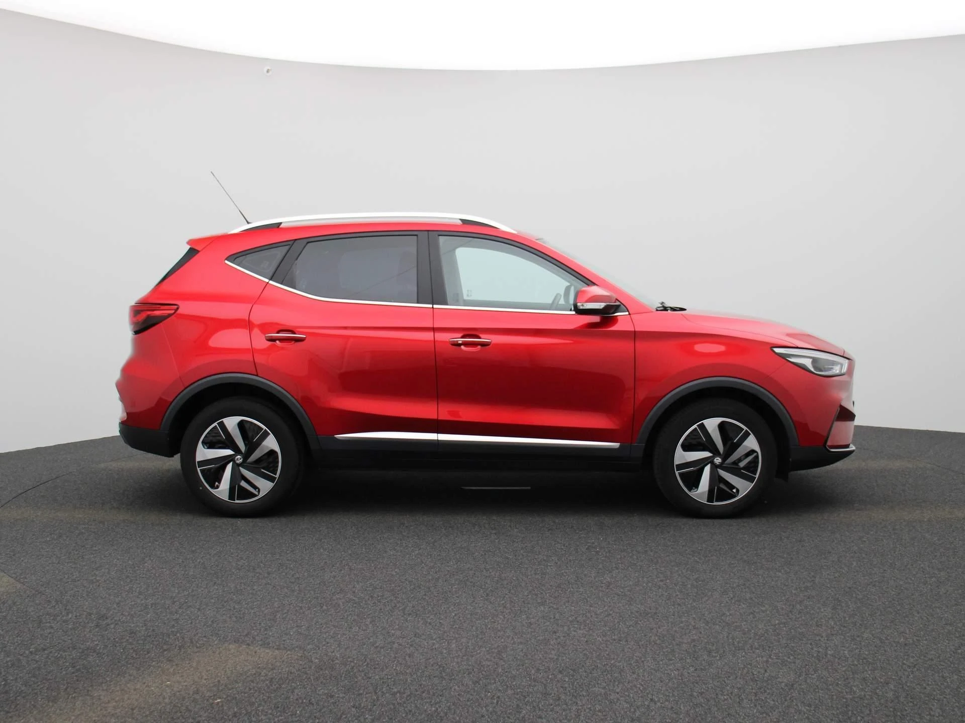 MG-ZS EV-image-5