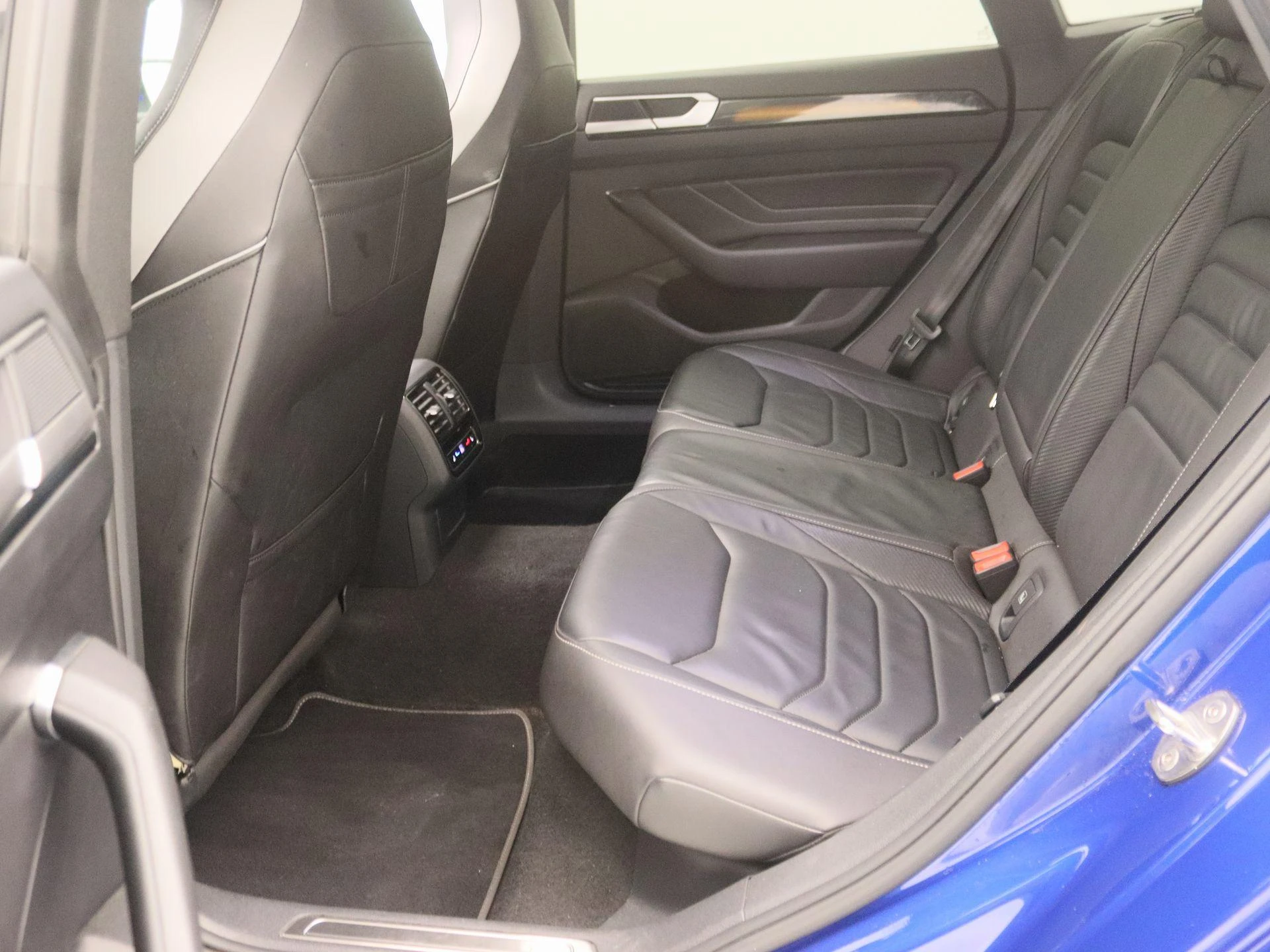 Volkswagen-Arteon-image-13