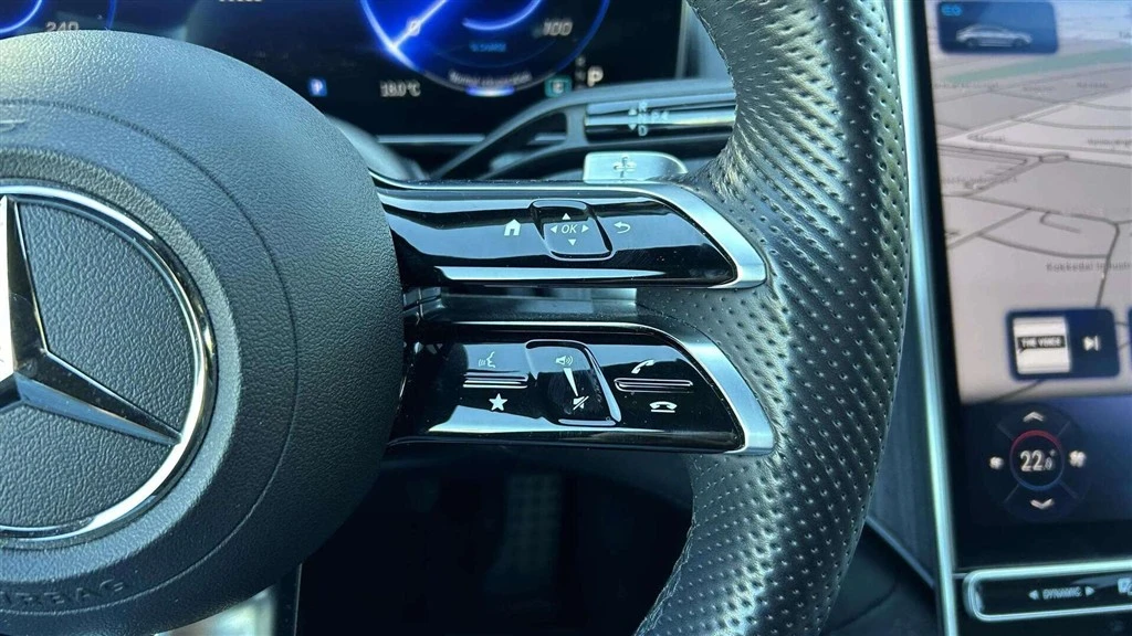 Mercedes-Benz-EQE-image-14