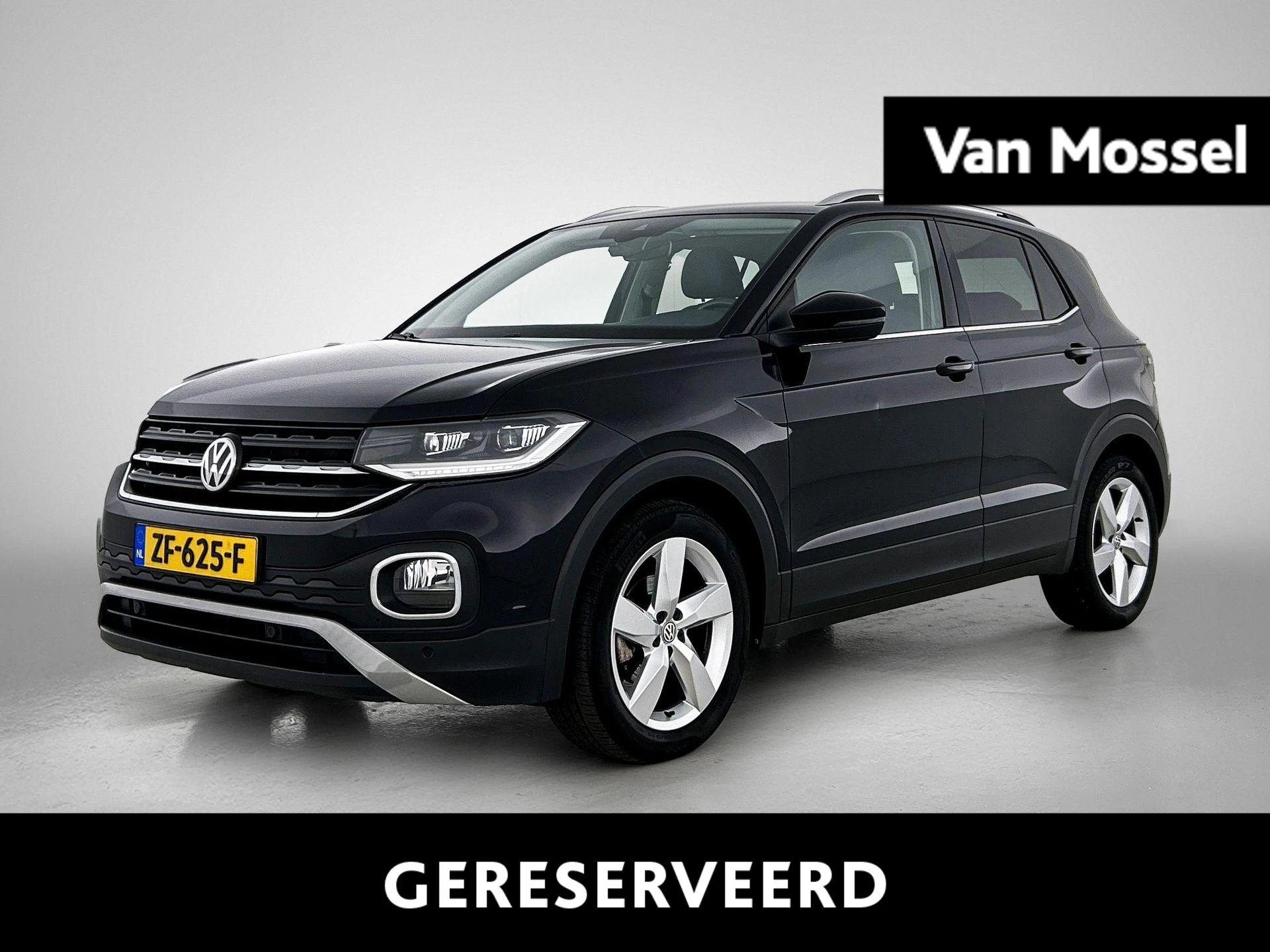 Volkswagen-T-Cross-image-0