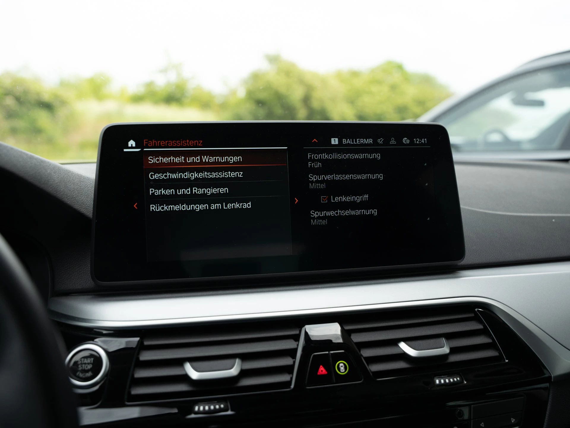 BMW 5er Reihe 520d touring.Laser AHK HUD